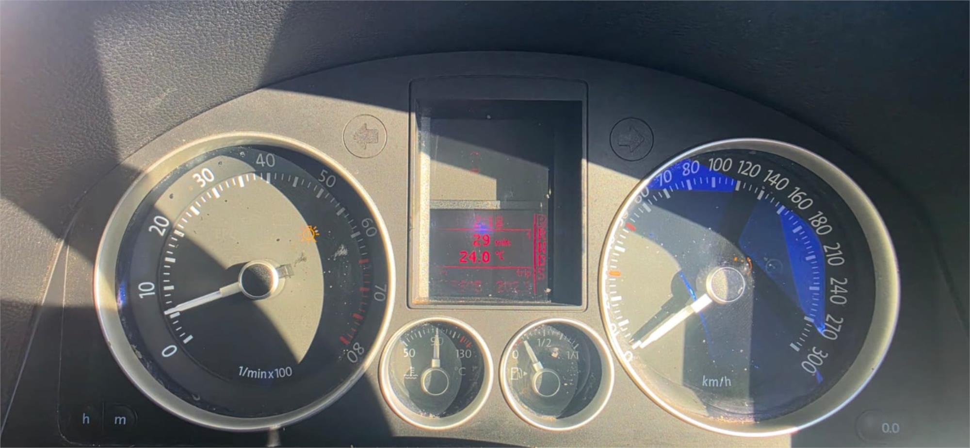 
								2007 Volkswagen Golf R32 full									