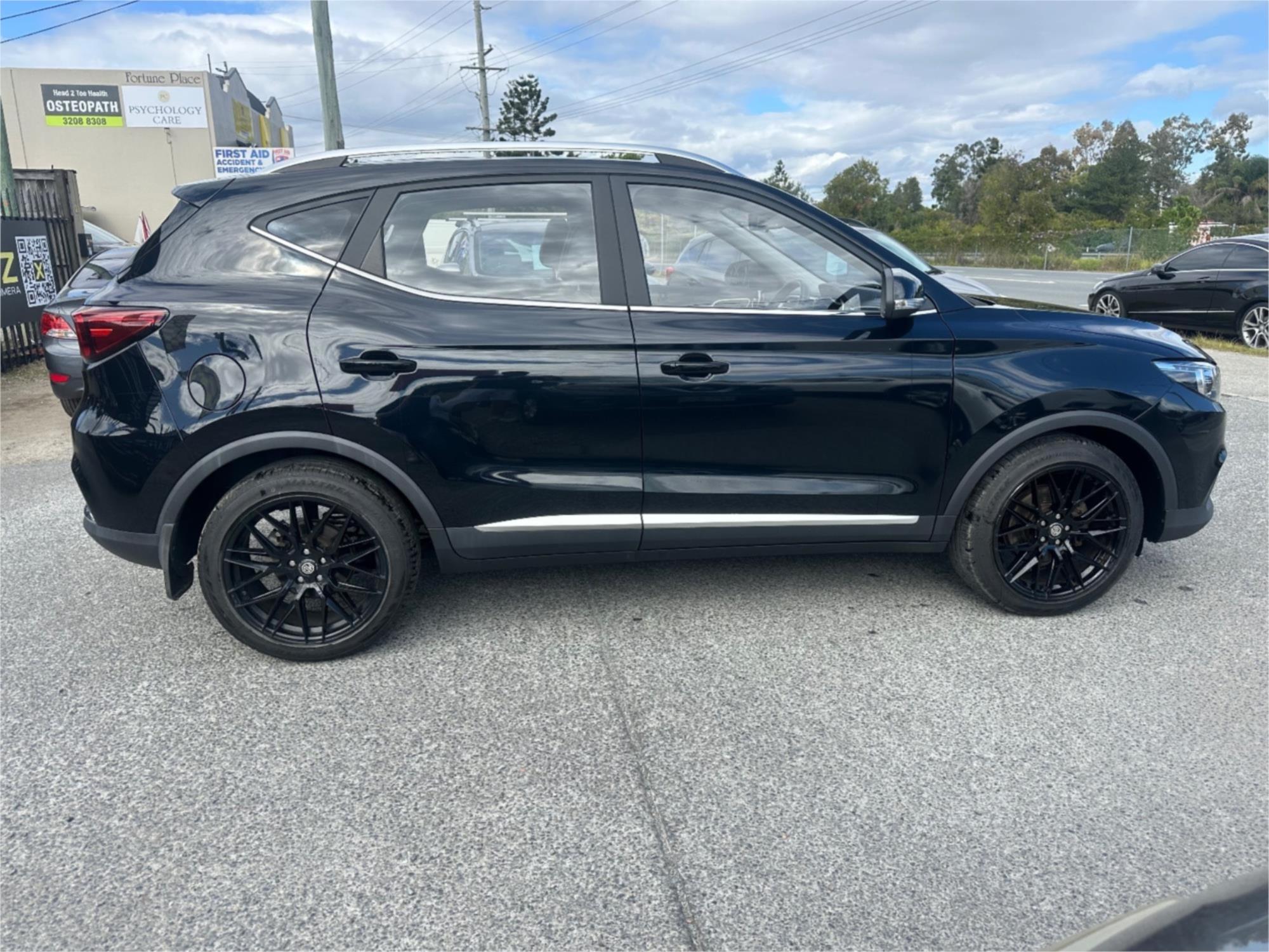 
								2020 MG ZS Essence full									