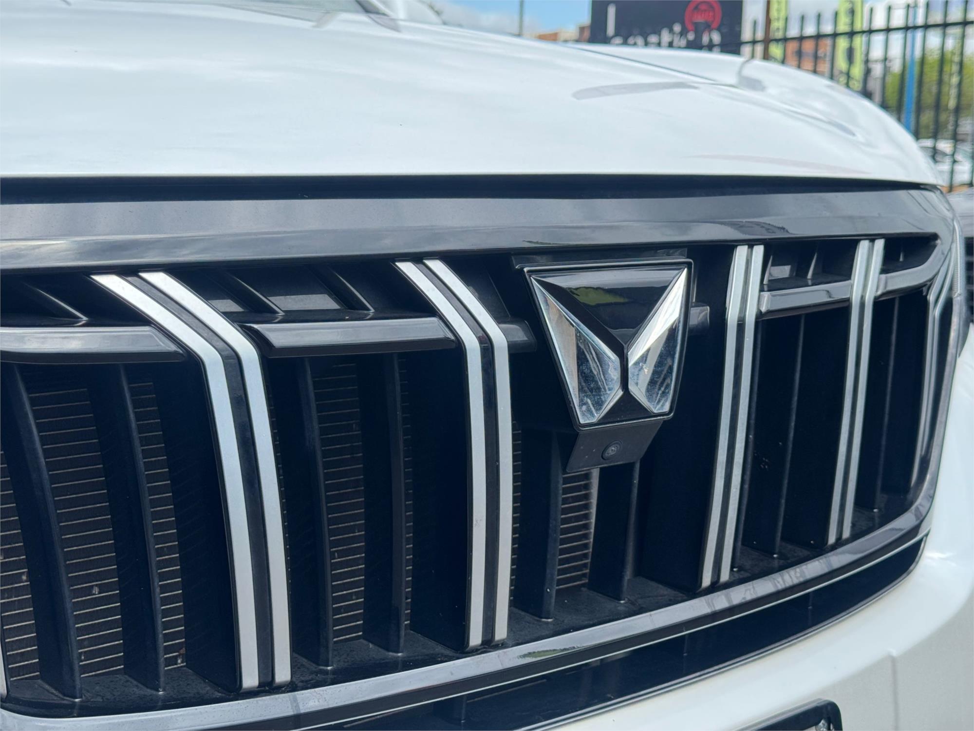 
								2024 Mahindra XUV700 AX7L full									