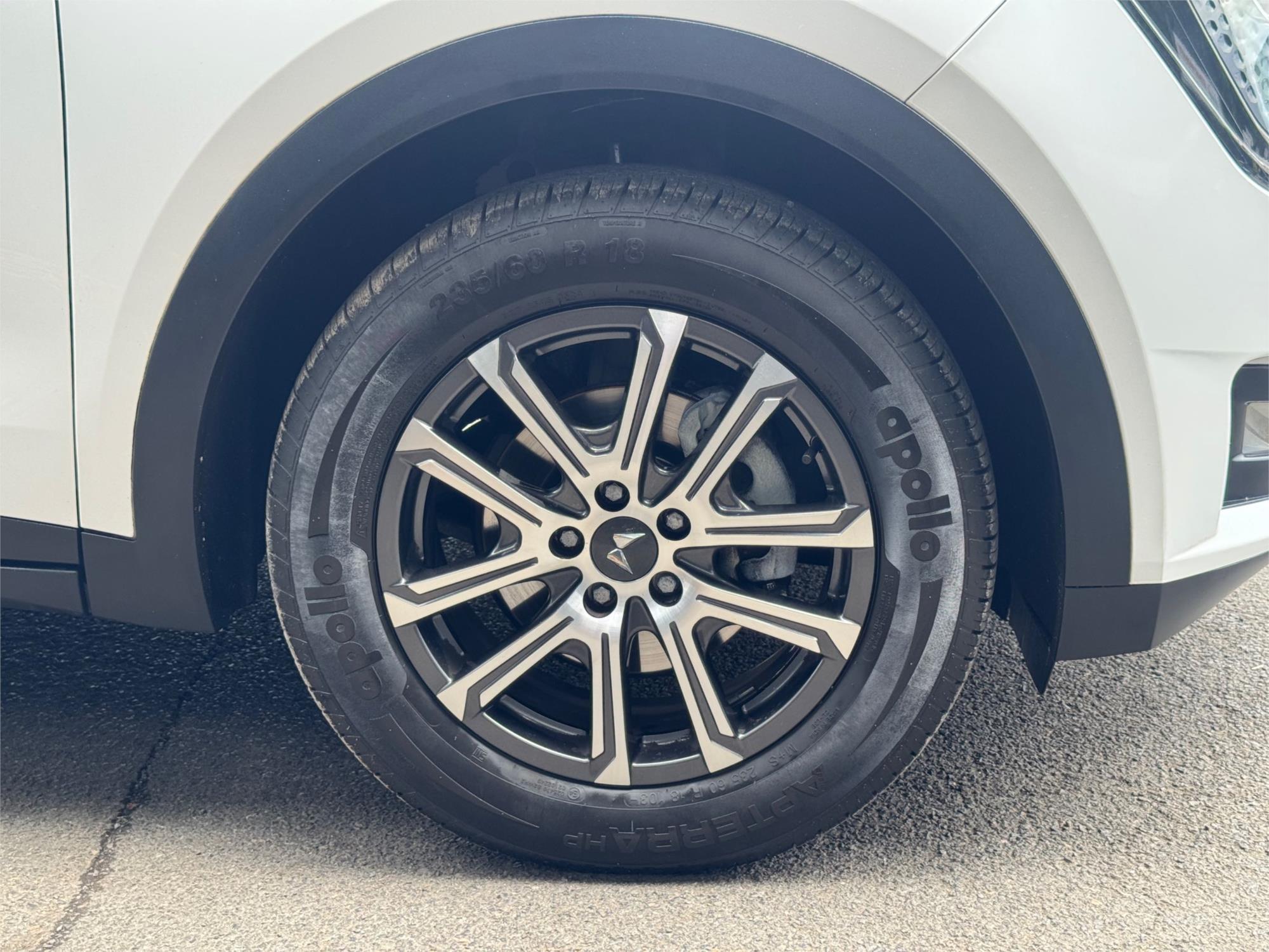 
								2024 Mahindra XUV700 AX7L full									