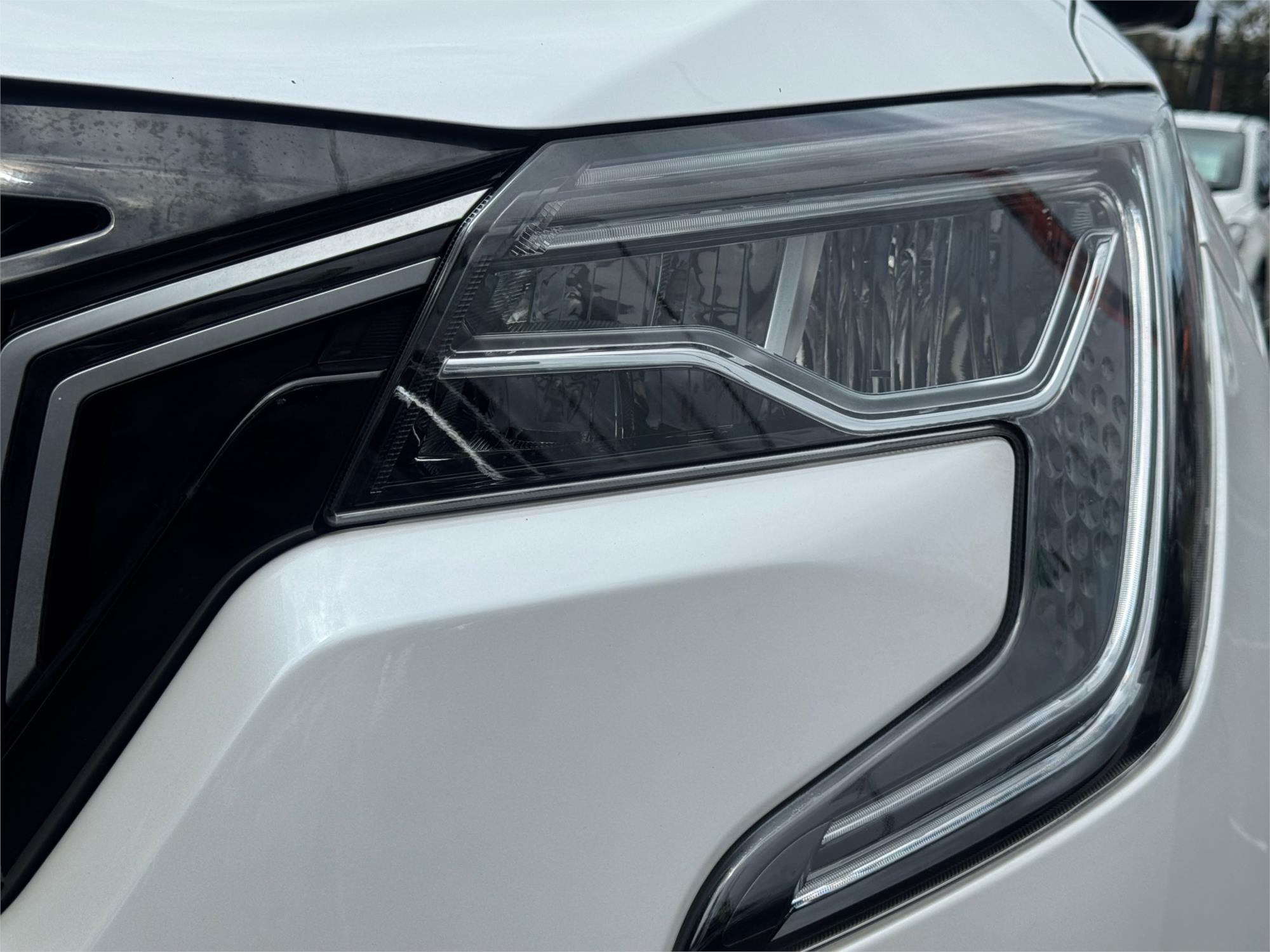 
								2024 Mahindra XUV700 AX7L full									