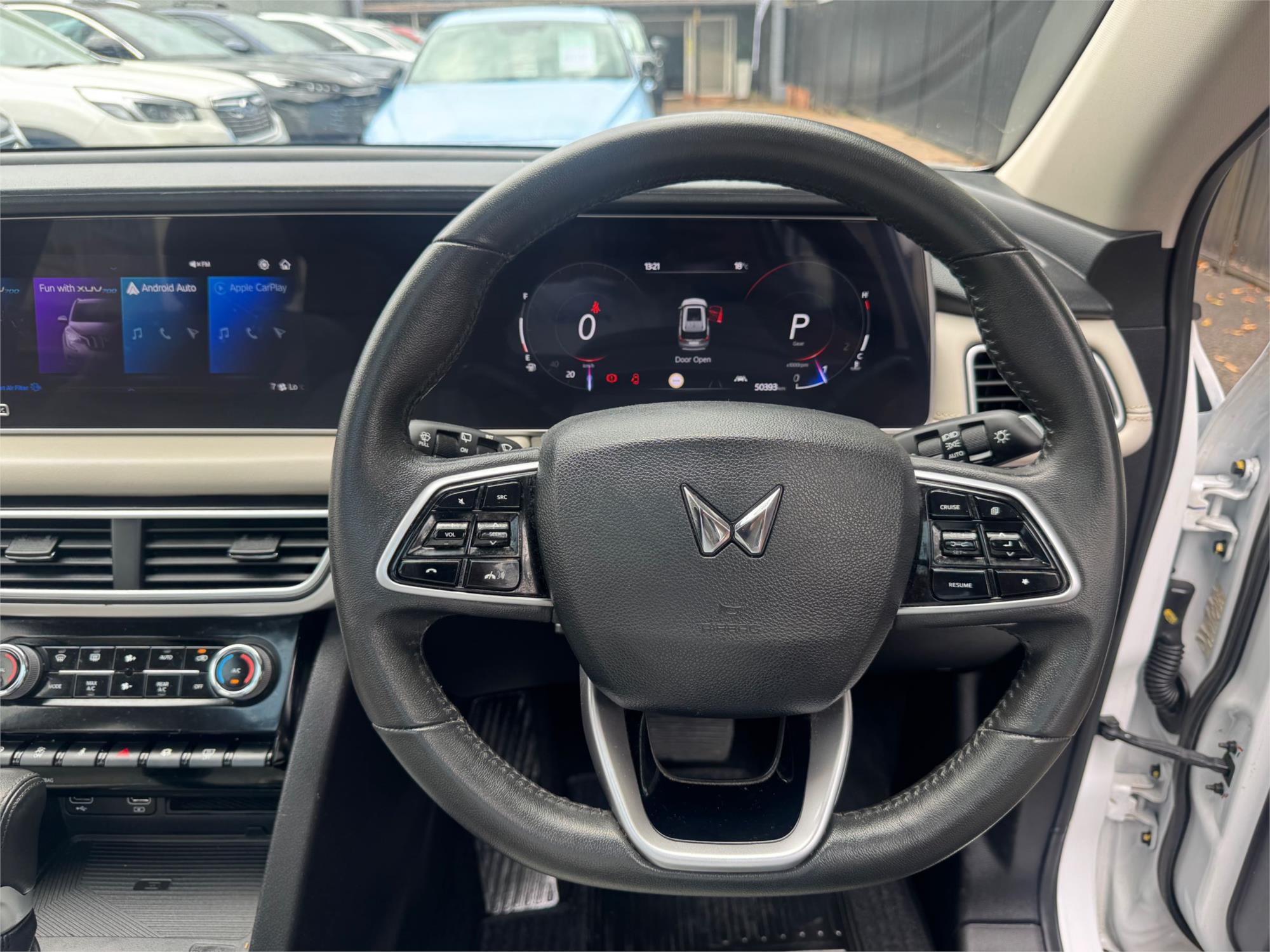 
								2024 Mahindra XUV700 AX7L full									