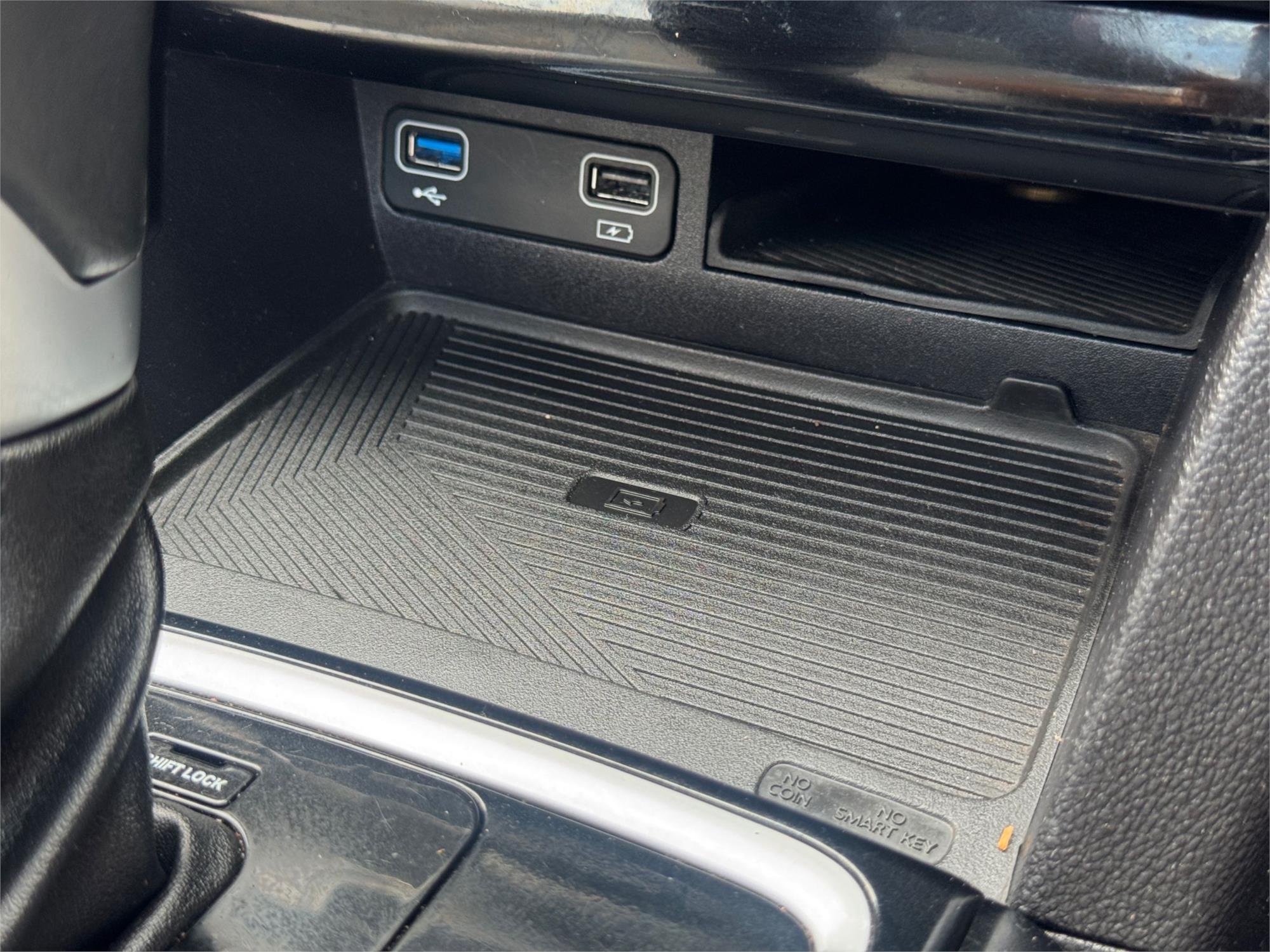 
								2024 Mahindra XUV700 AX7L full									