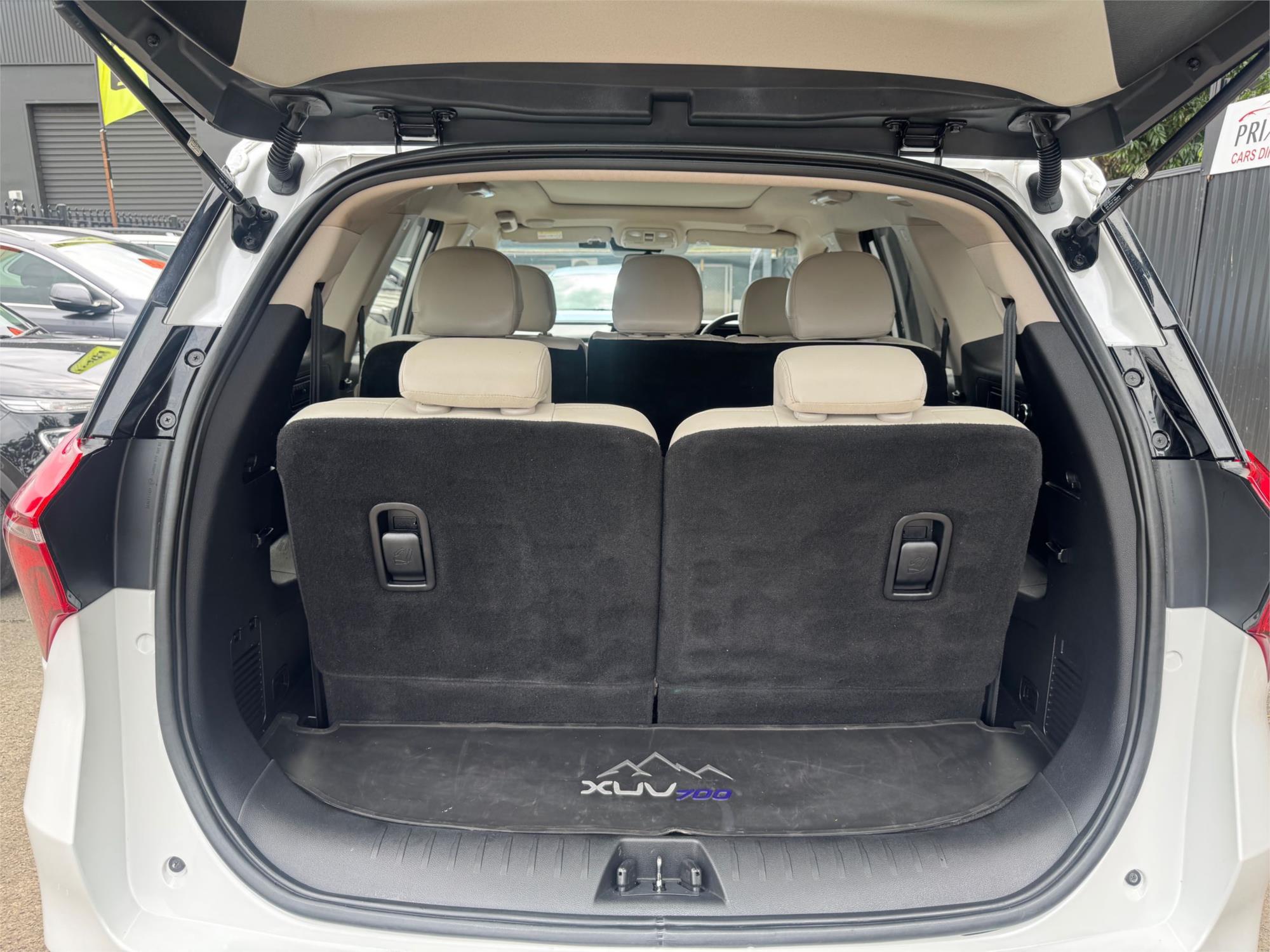 
								2024 Mahindra XUV700 AX7L full									