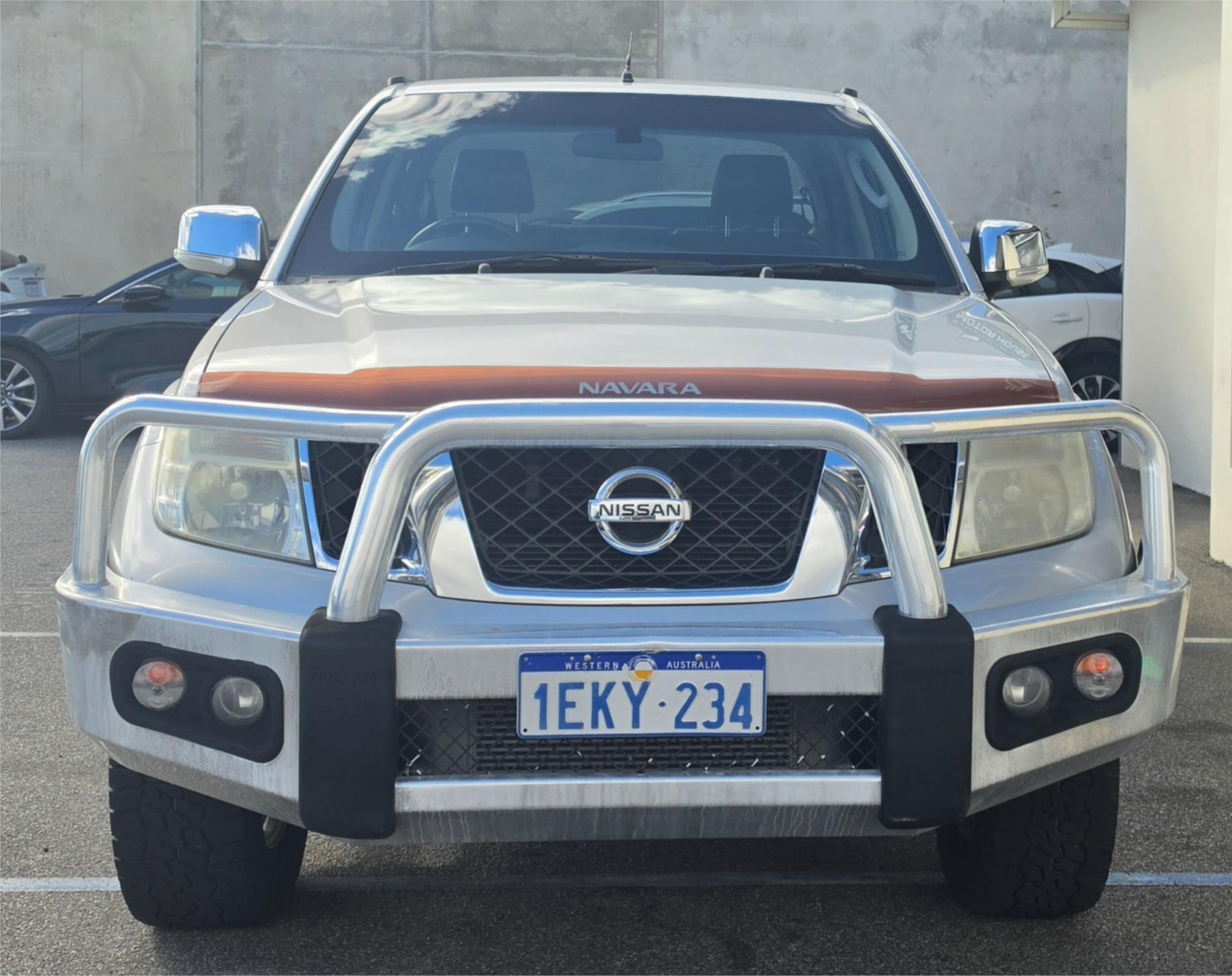 
								2014 Nissan Navara ST-X 550 full									