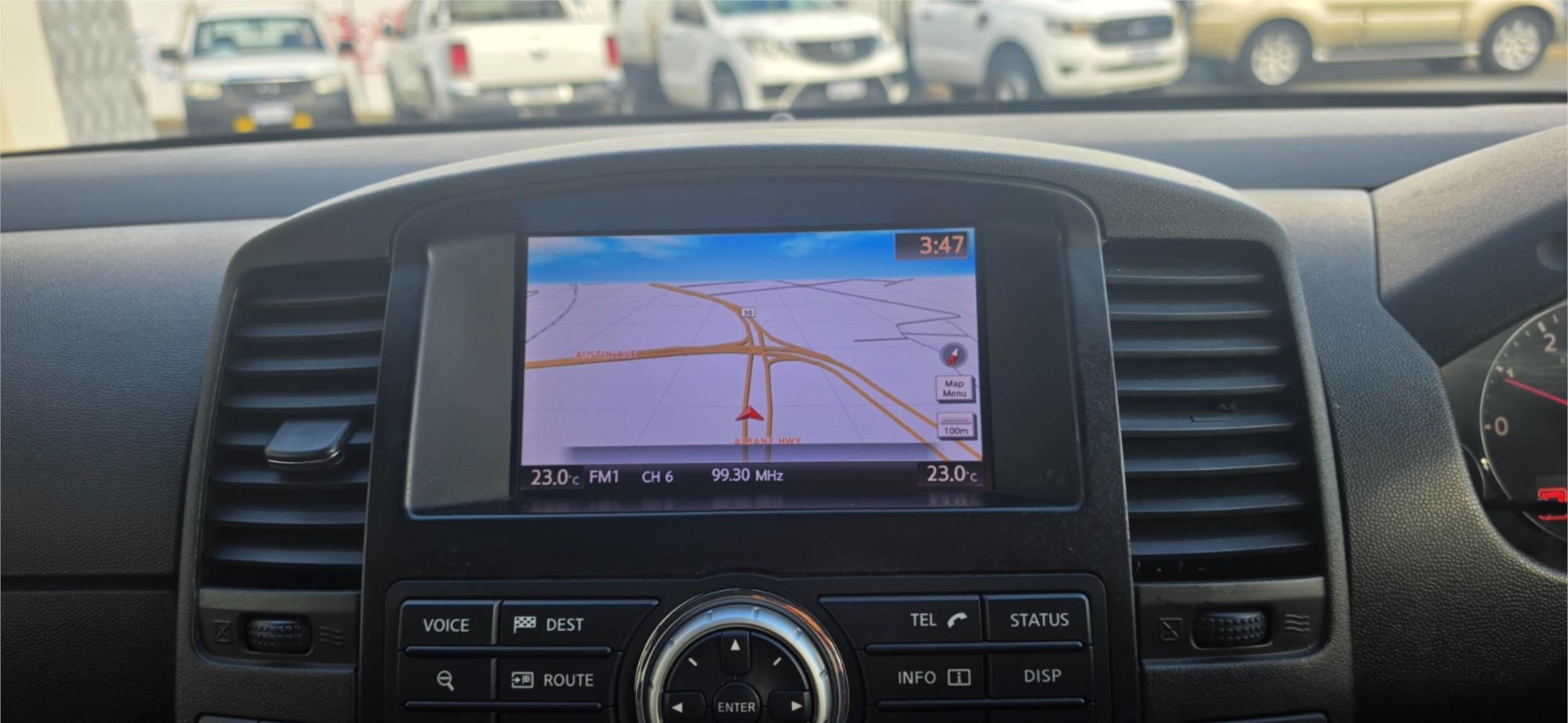 
								2014 Nissan Navara ST-X 550 full									
