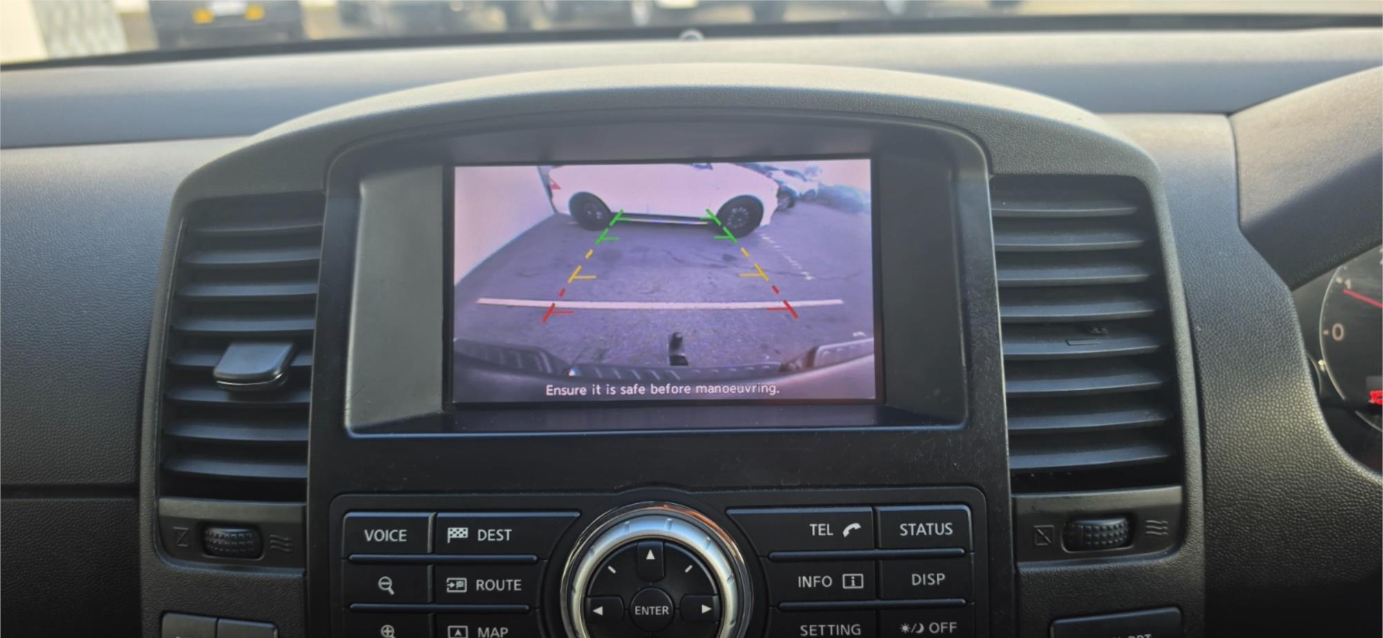
								2014 Nissan Navara ST-X 550 full									