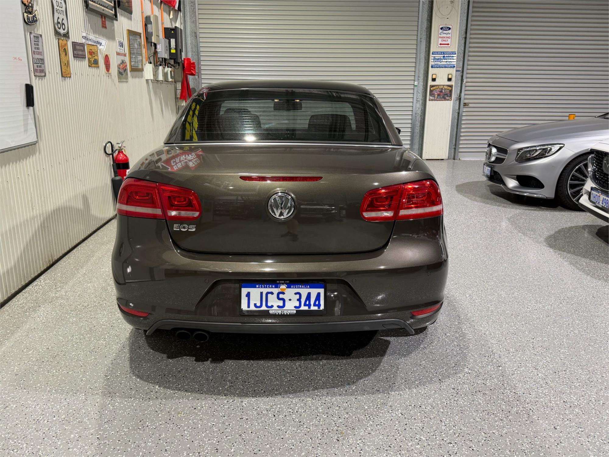 
								2012 Volkswagen Eos 155TSI full									