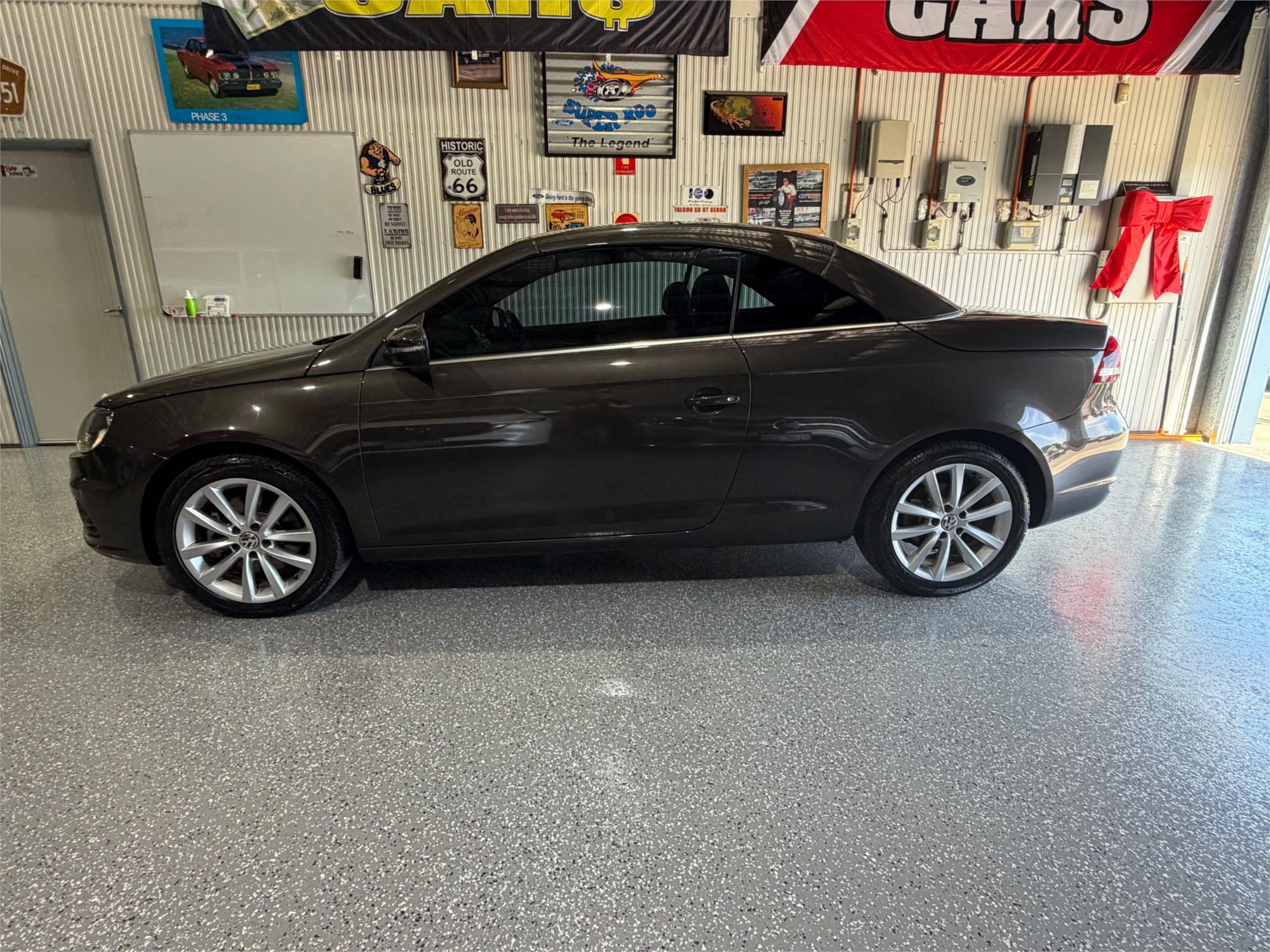 
								2012 Volkswagen Eos 155TSI full									