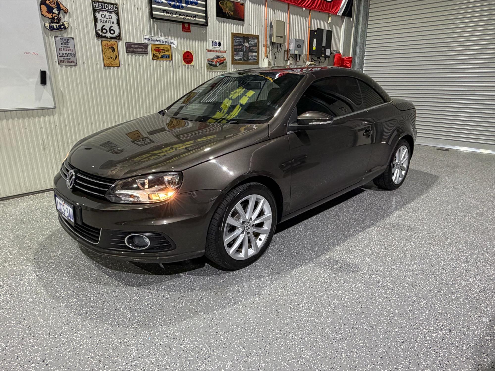 
								2012 Volkswagen Eos 155TSI full									