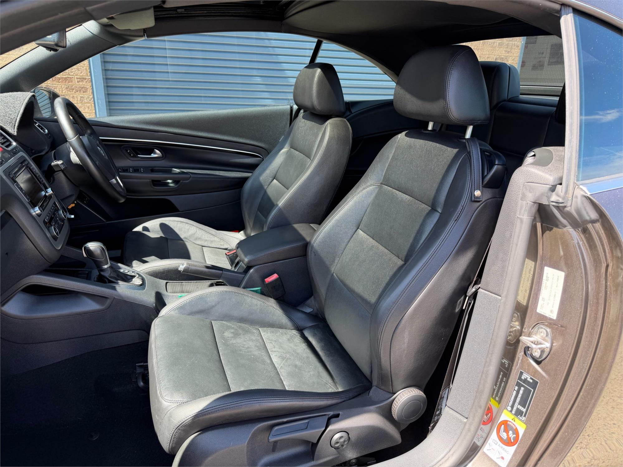 
								2012 Volkswagen Eos 155TSI full									