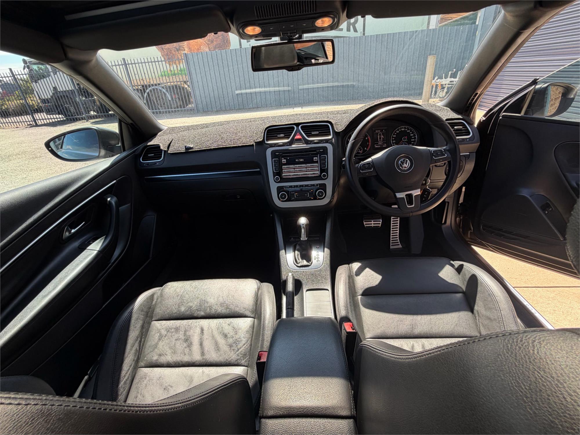 
								2012 Volkswagen Eos 155TSI full									