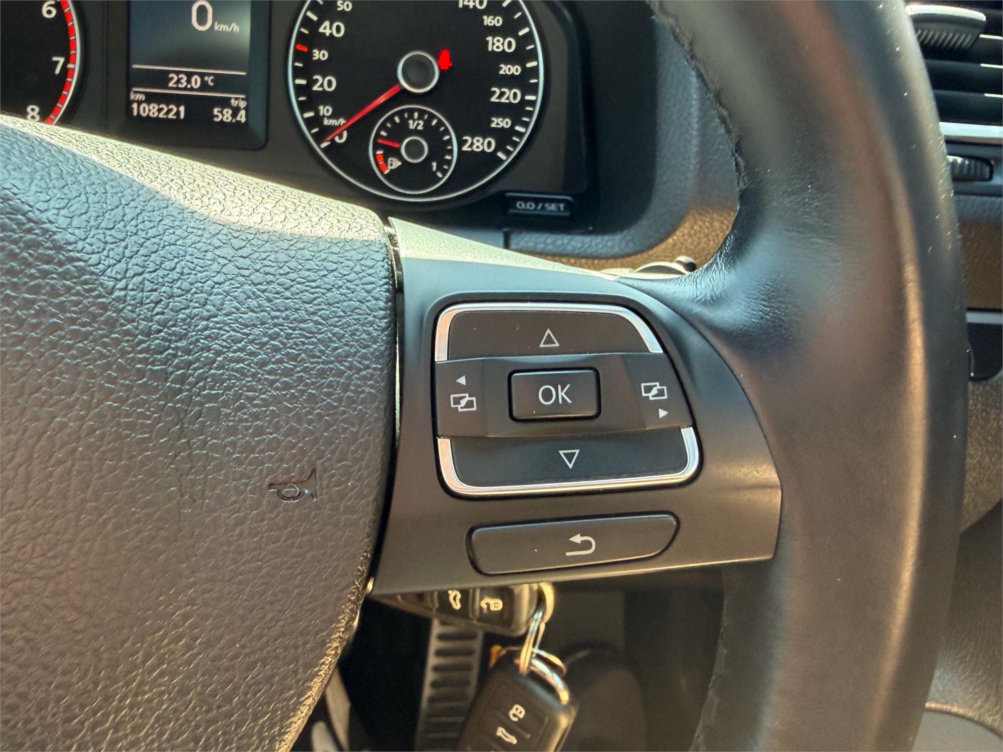 
								2012 Volkswagen Eos 155TSI full									