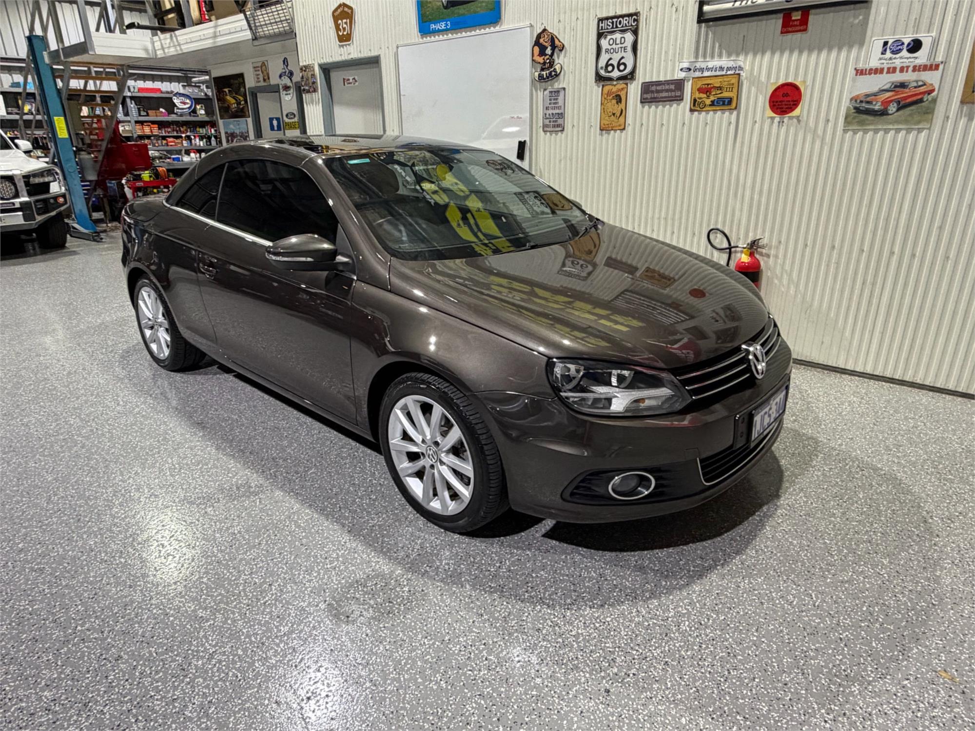 
								2012 Volkswagen Eos 155TSI full									