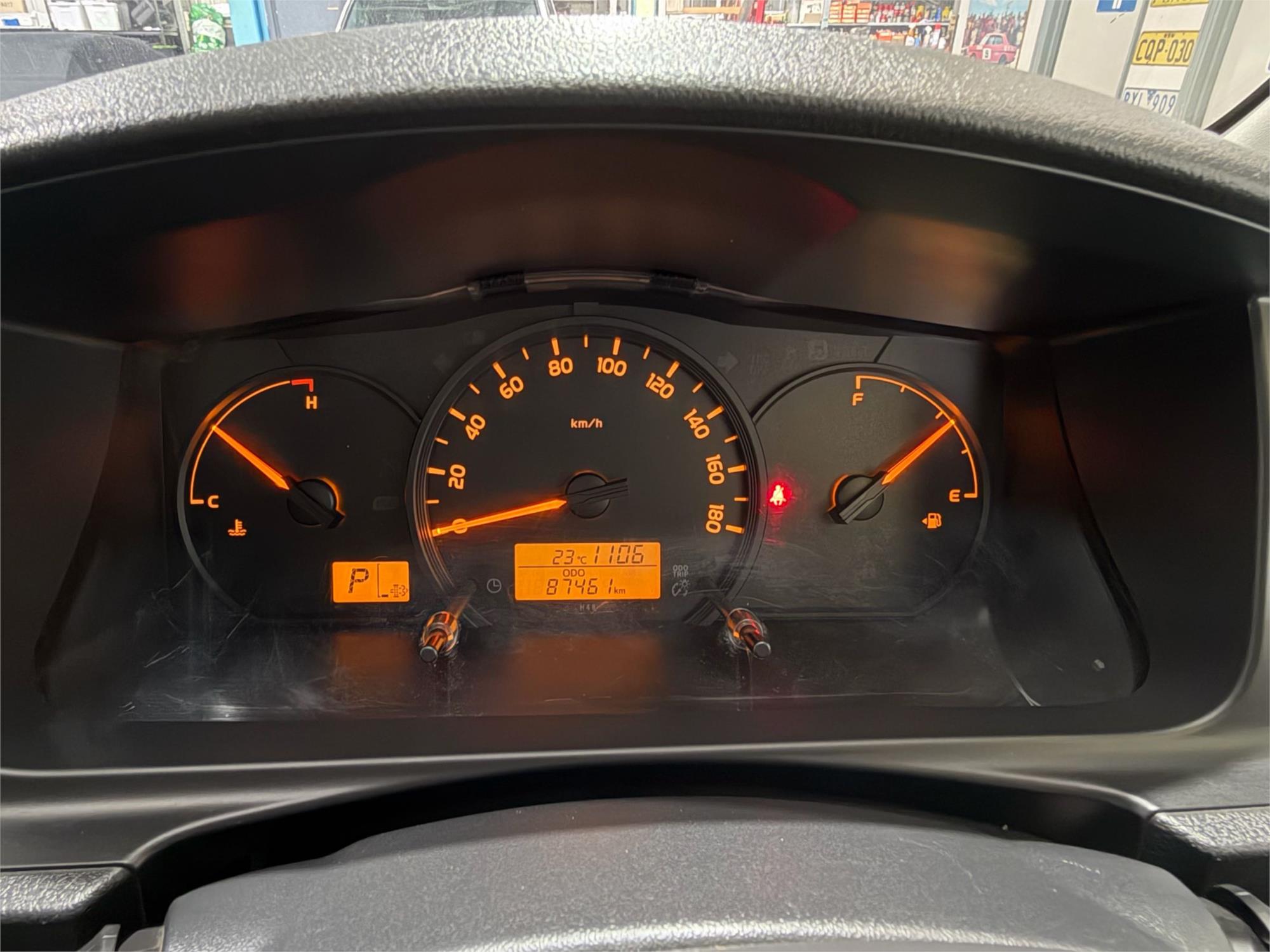 
								2016 Toyota Hiace full									