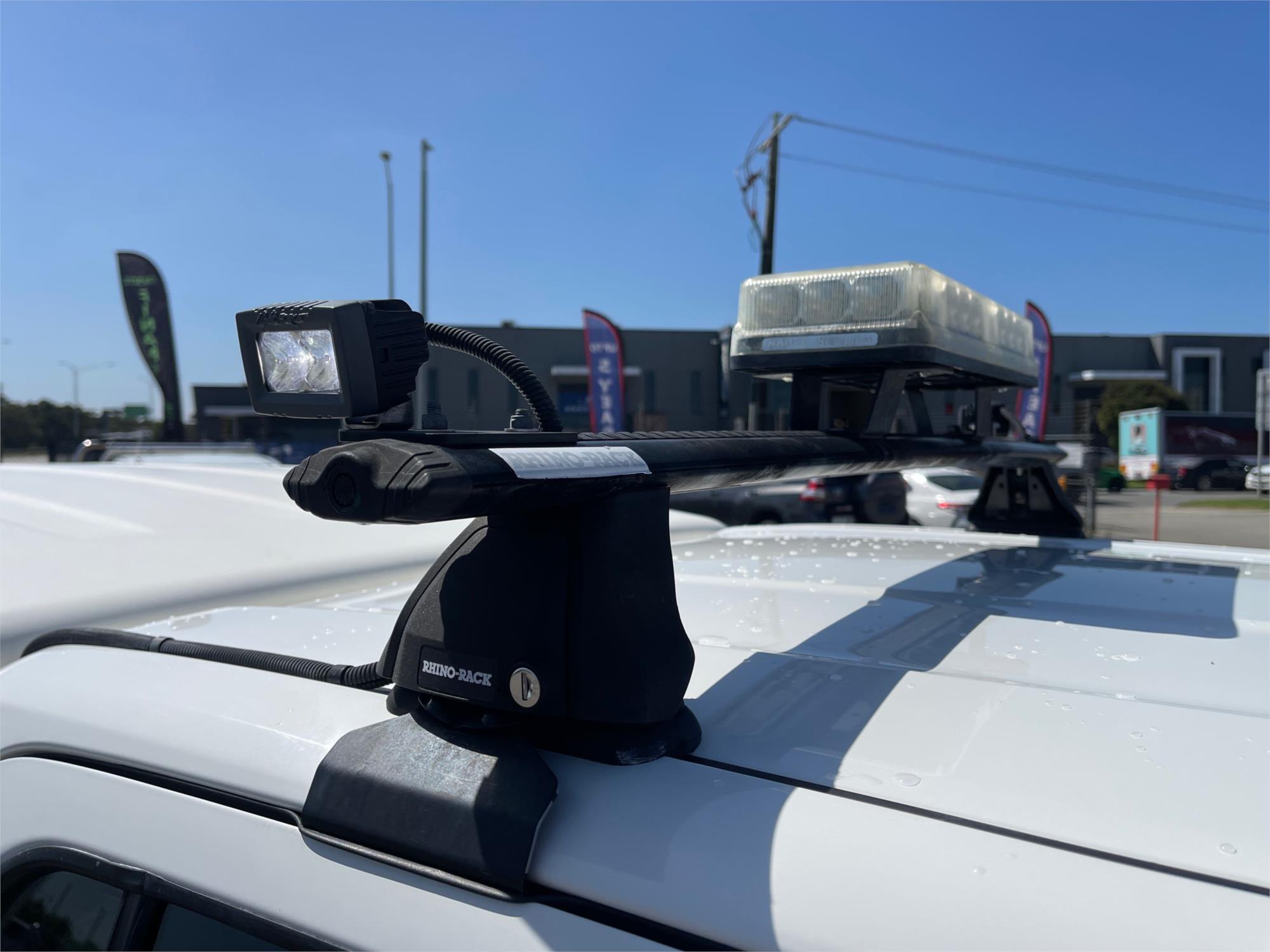 
								2018 Toyota Hilux SR full									