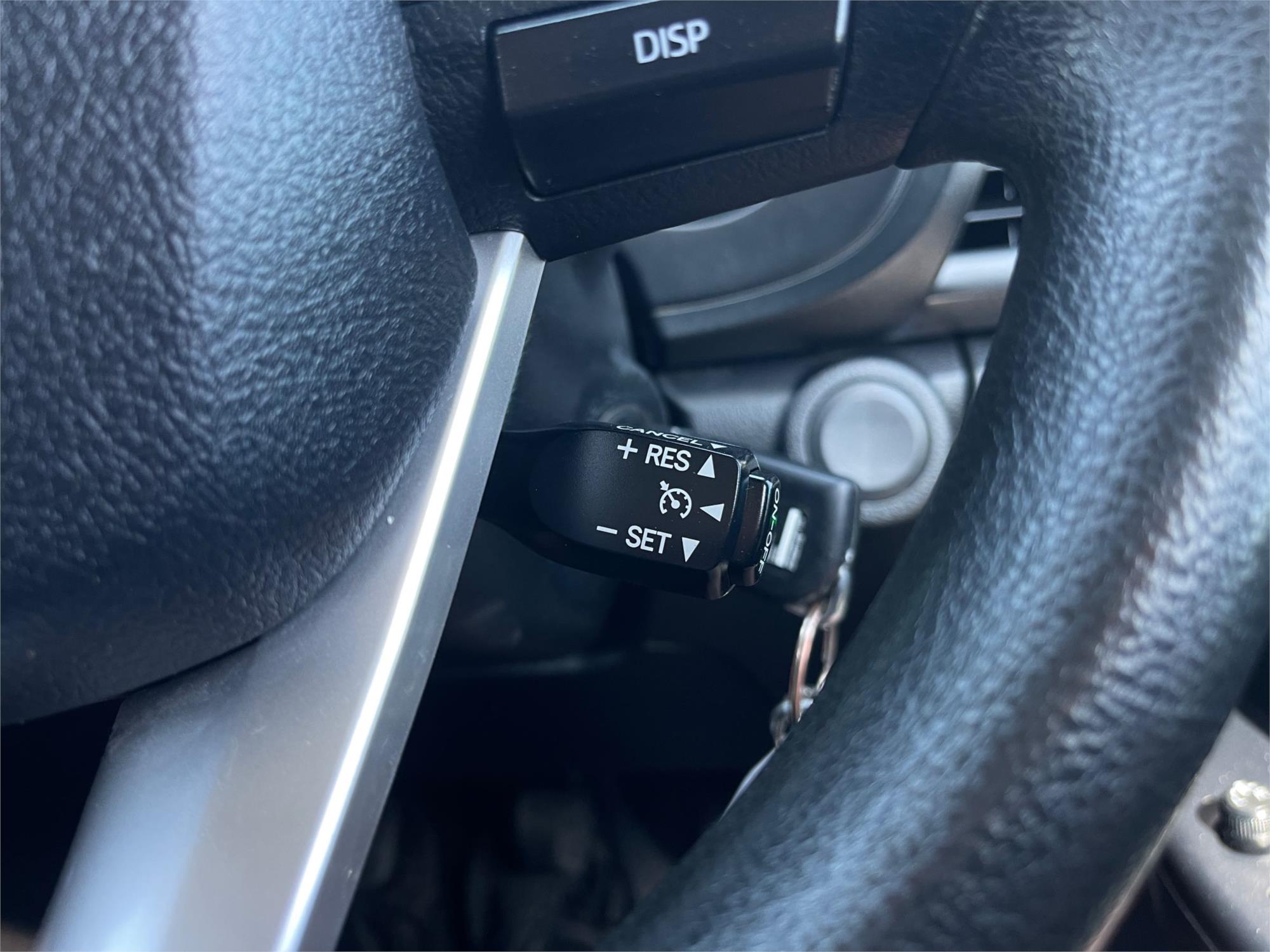 
								2018 Toyota Hilux SR full									