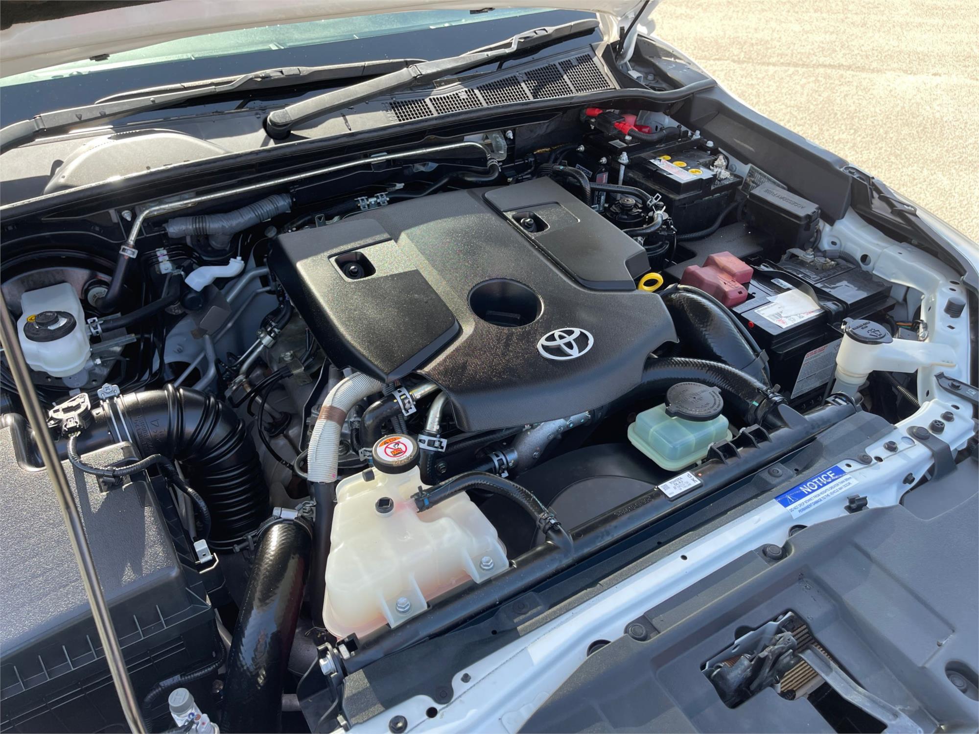 
								2018 Toyota Hilux SR full									