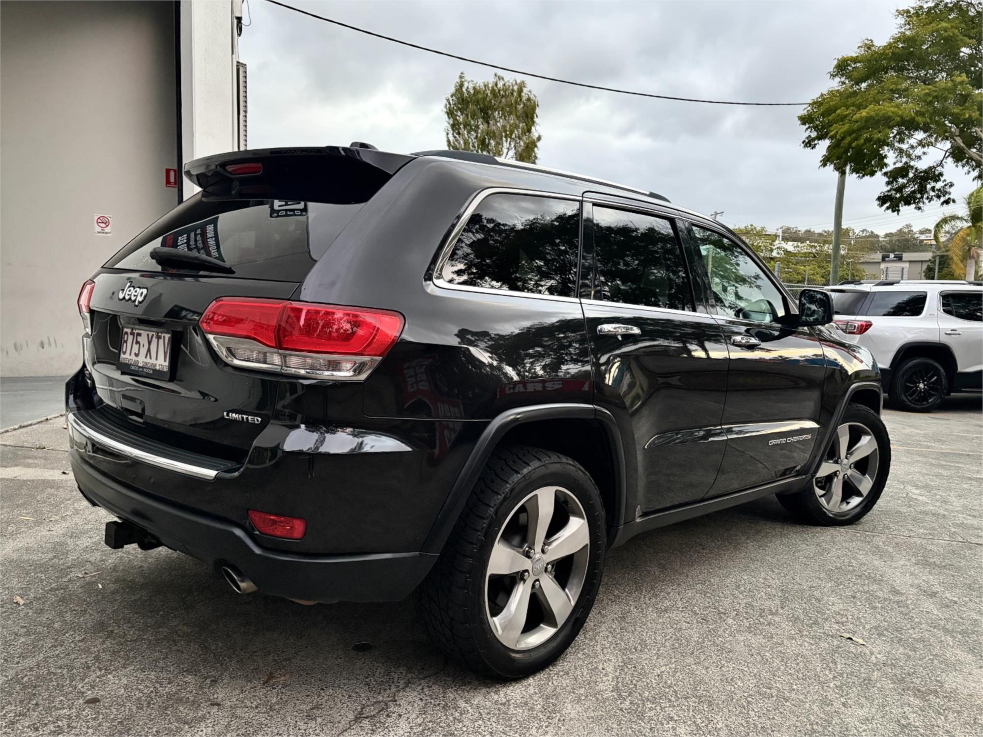 
								2017 Jeep Grand Cherokee Limited full									
