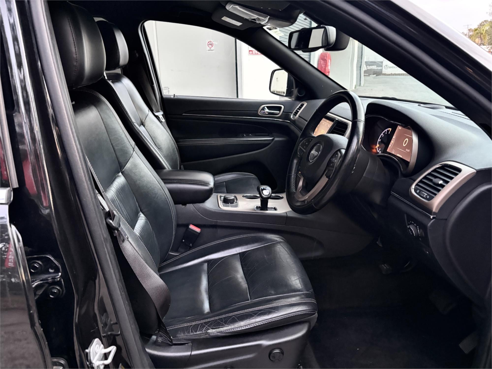 
								2017 Jeep Grand Cherokee Limited full									