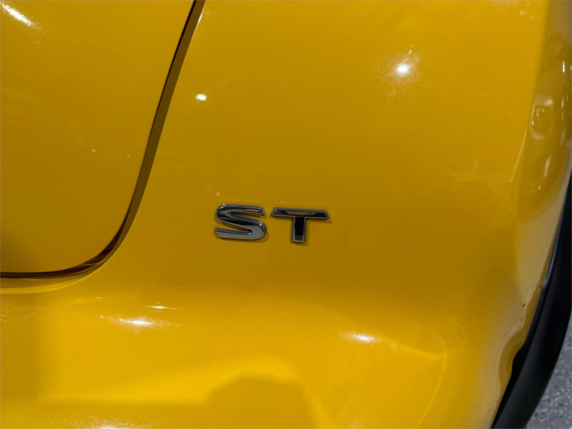 
								2016 Nissan JUKE ST full									