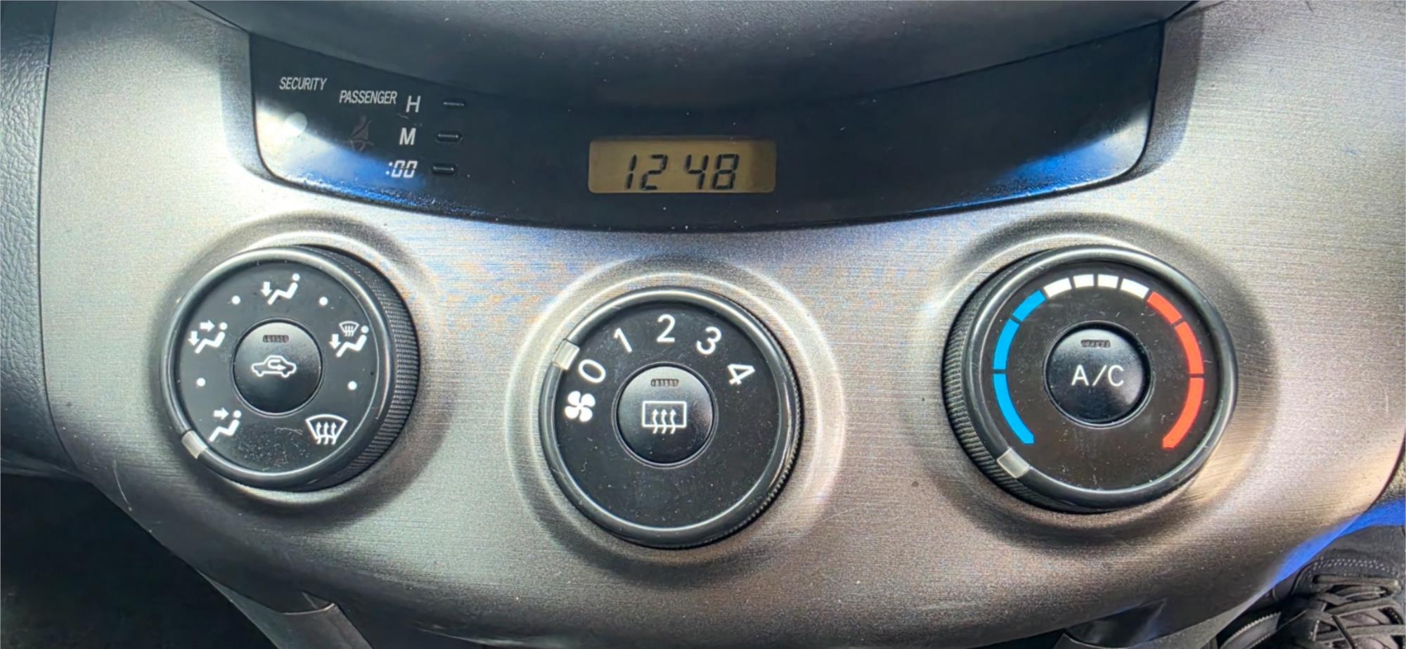 
								2008 Toyota RAV4 CV full									