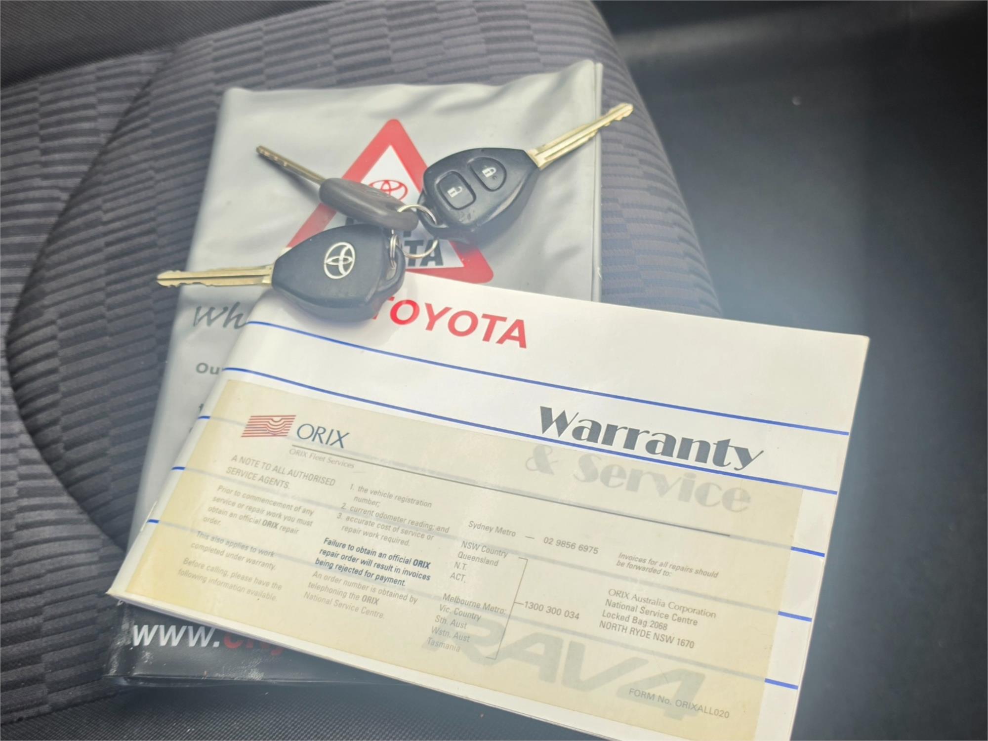 
								2008 Toyota RAV4 CV full									