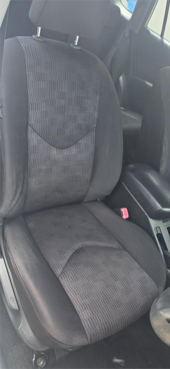
								2008 Toyota RAV4 CV full									