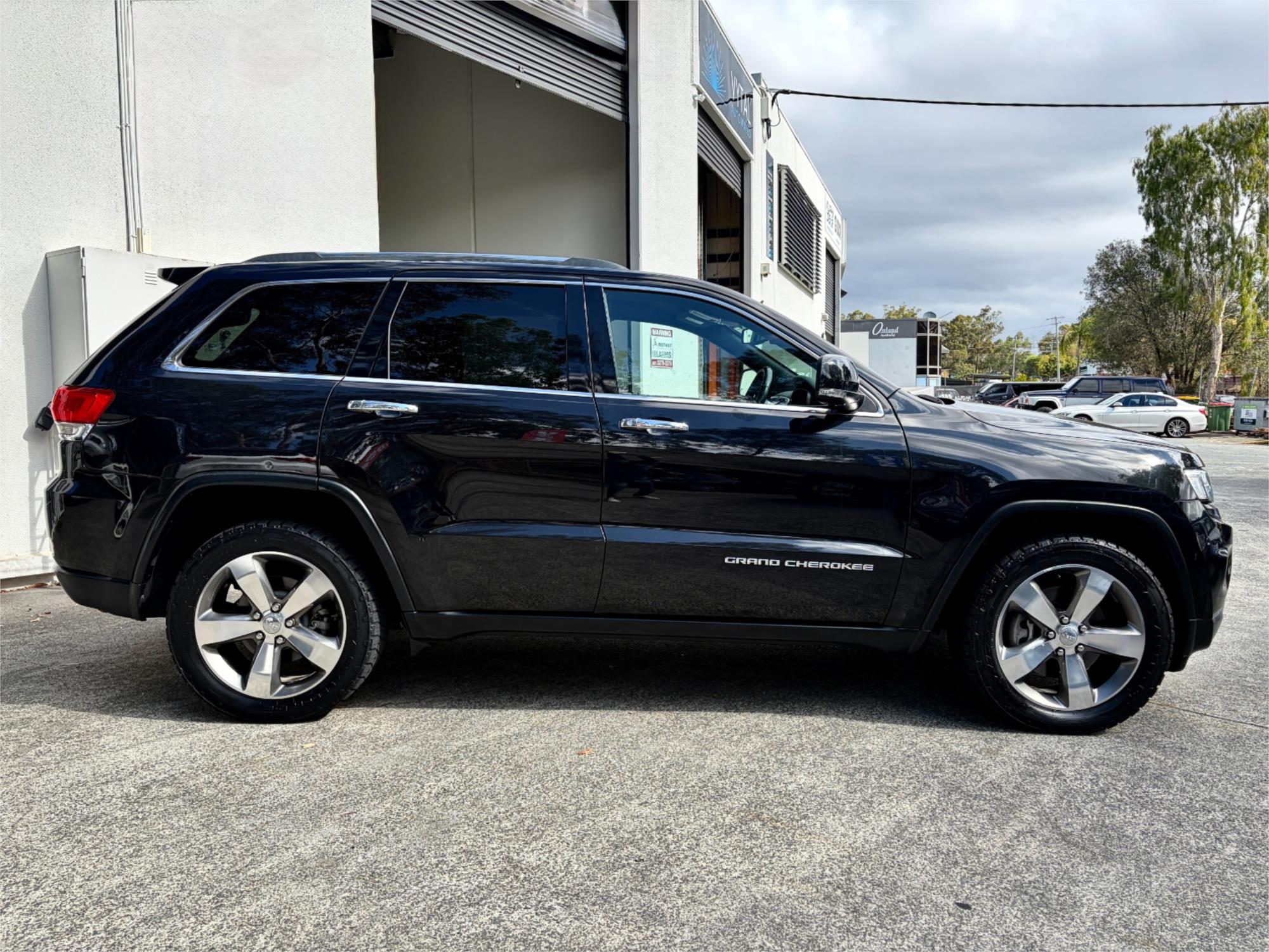 
								2017 Jeep Grand Cherokee Limited full									