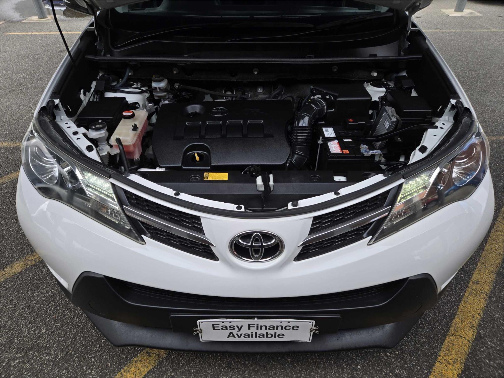 
								2014 Toyota RAV4 GX full									