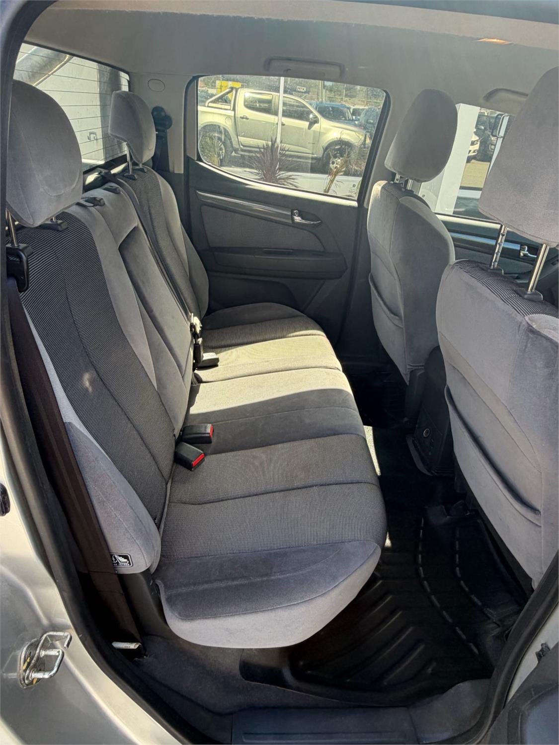 
								2012 Holden Colorado LTZ full									