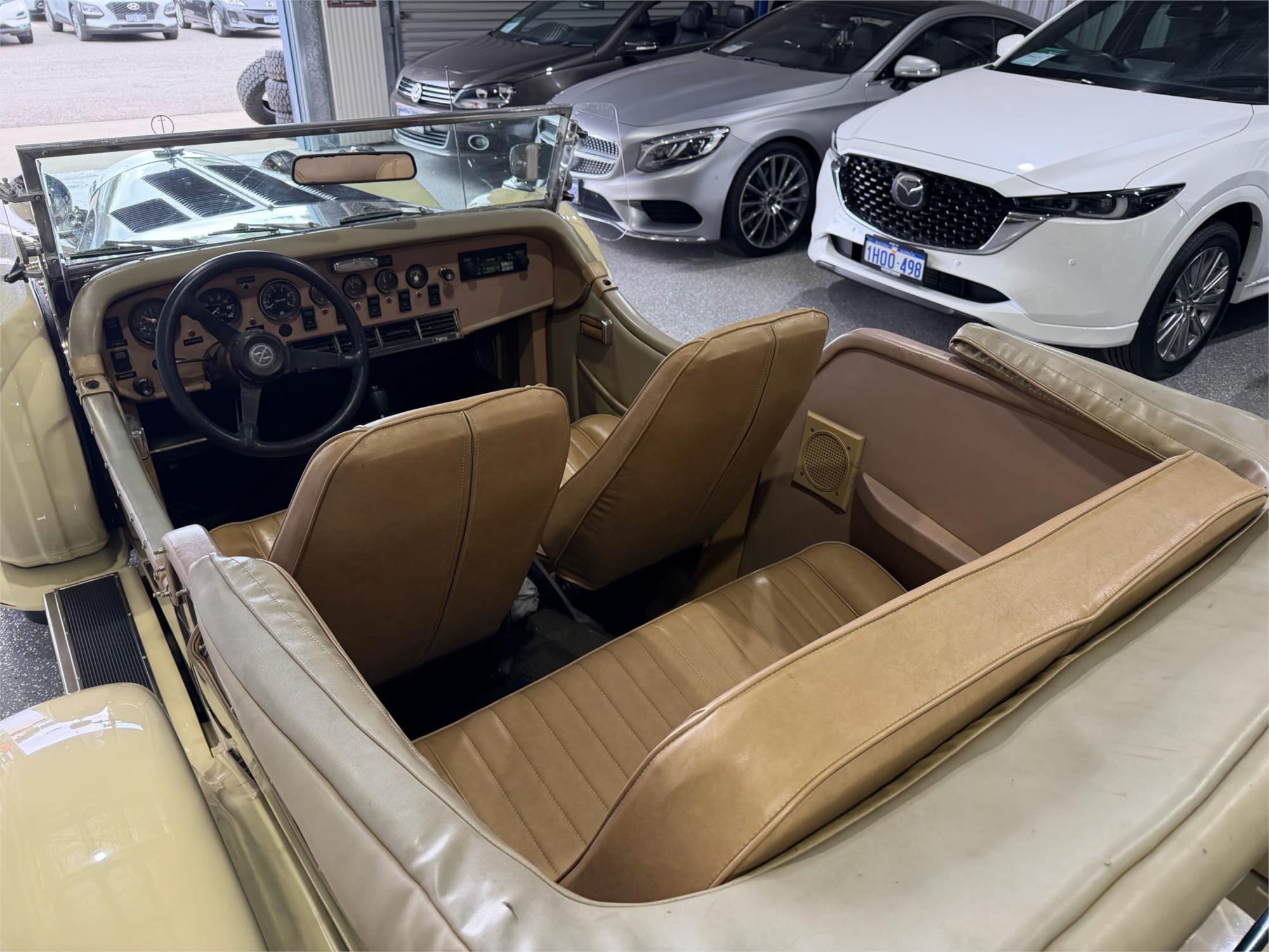 
								1976 EXCALIBUR Phaeton full									
