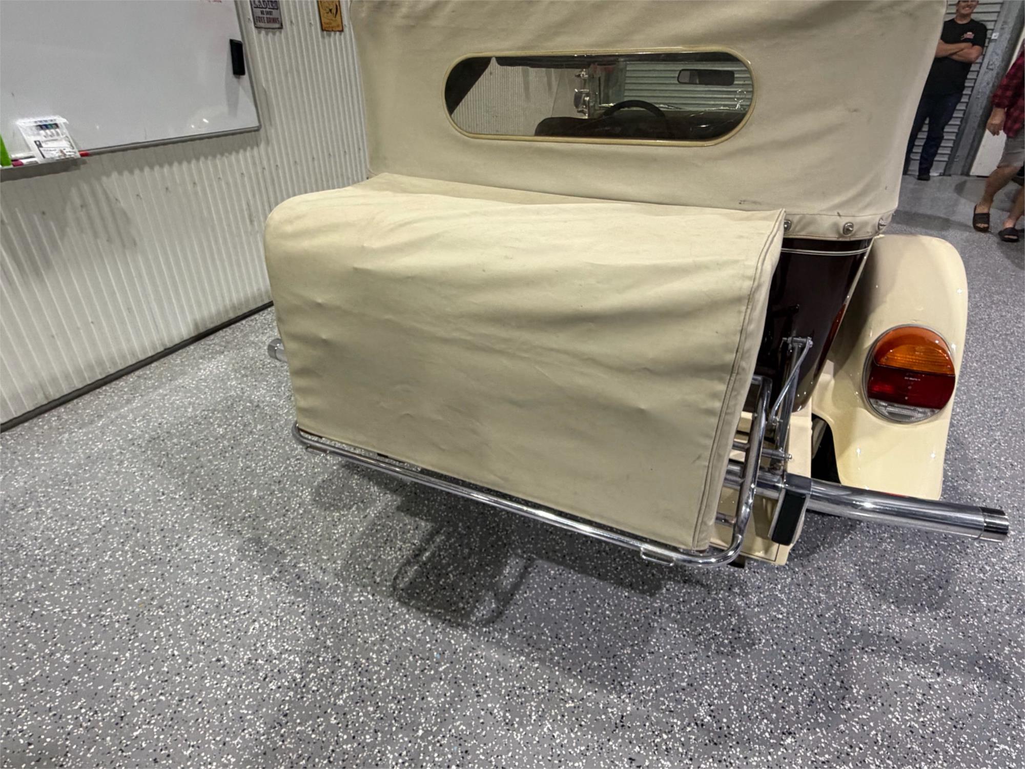 
								1976 EXCALIBUR Phaeton full									