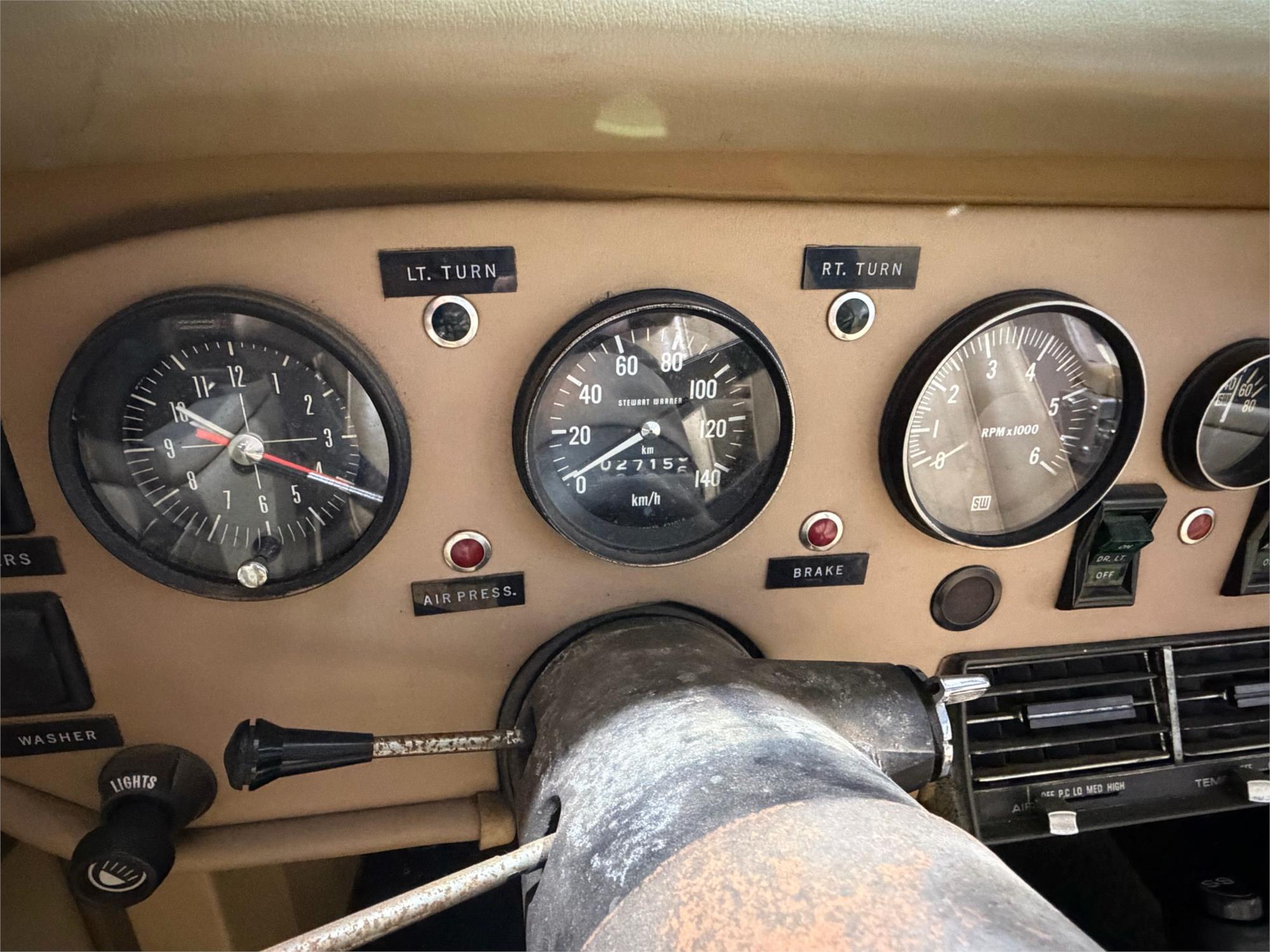 
								1976 EXCALIBUR Phaeton full									