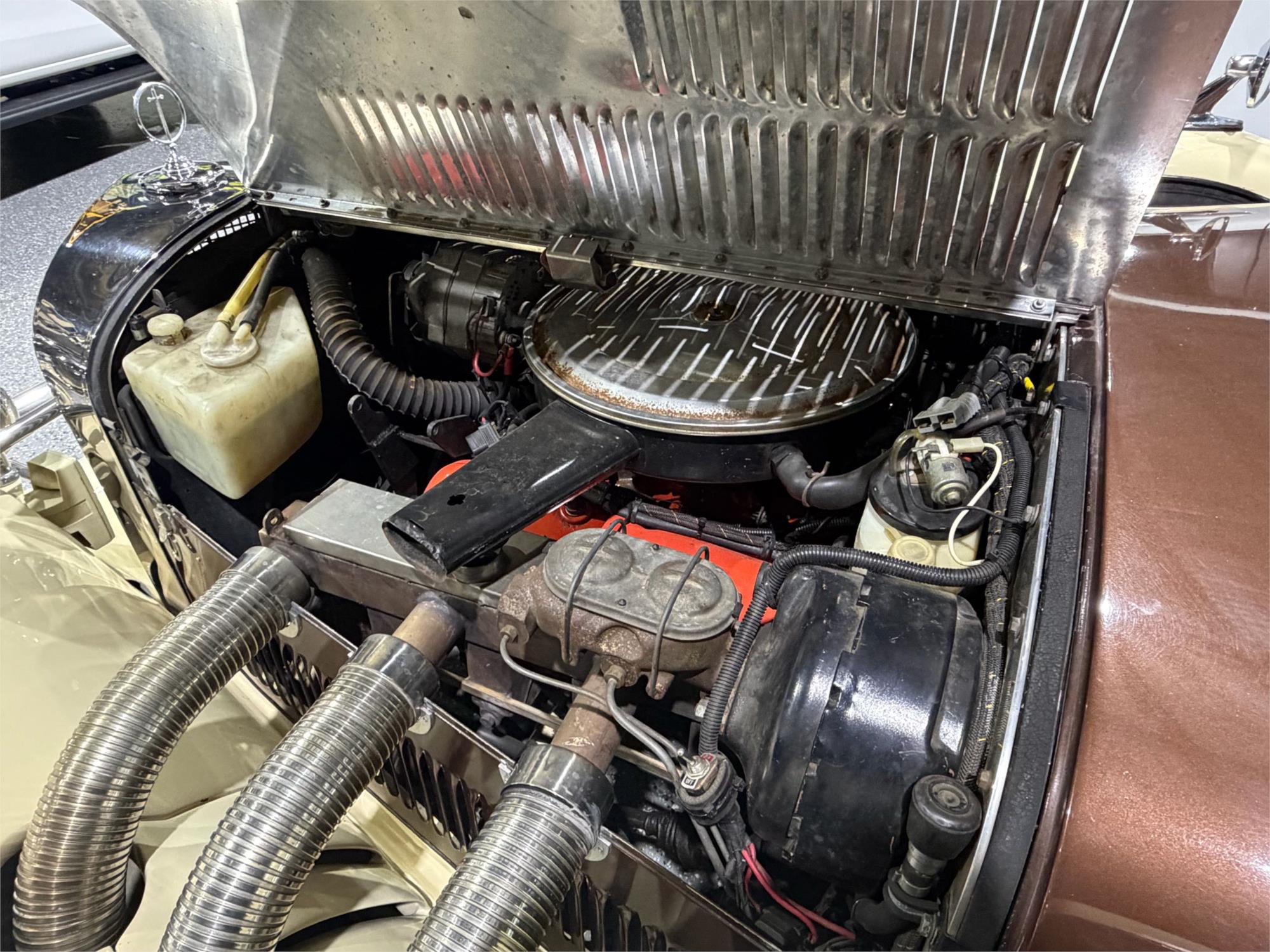 
								1976 EXCALIBUR Phaeton full									