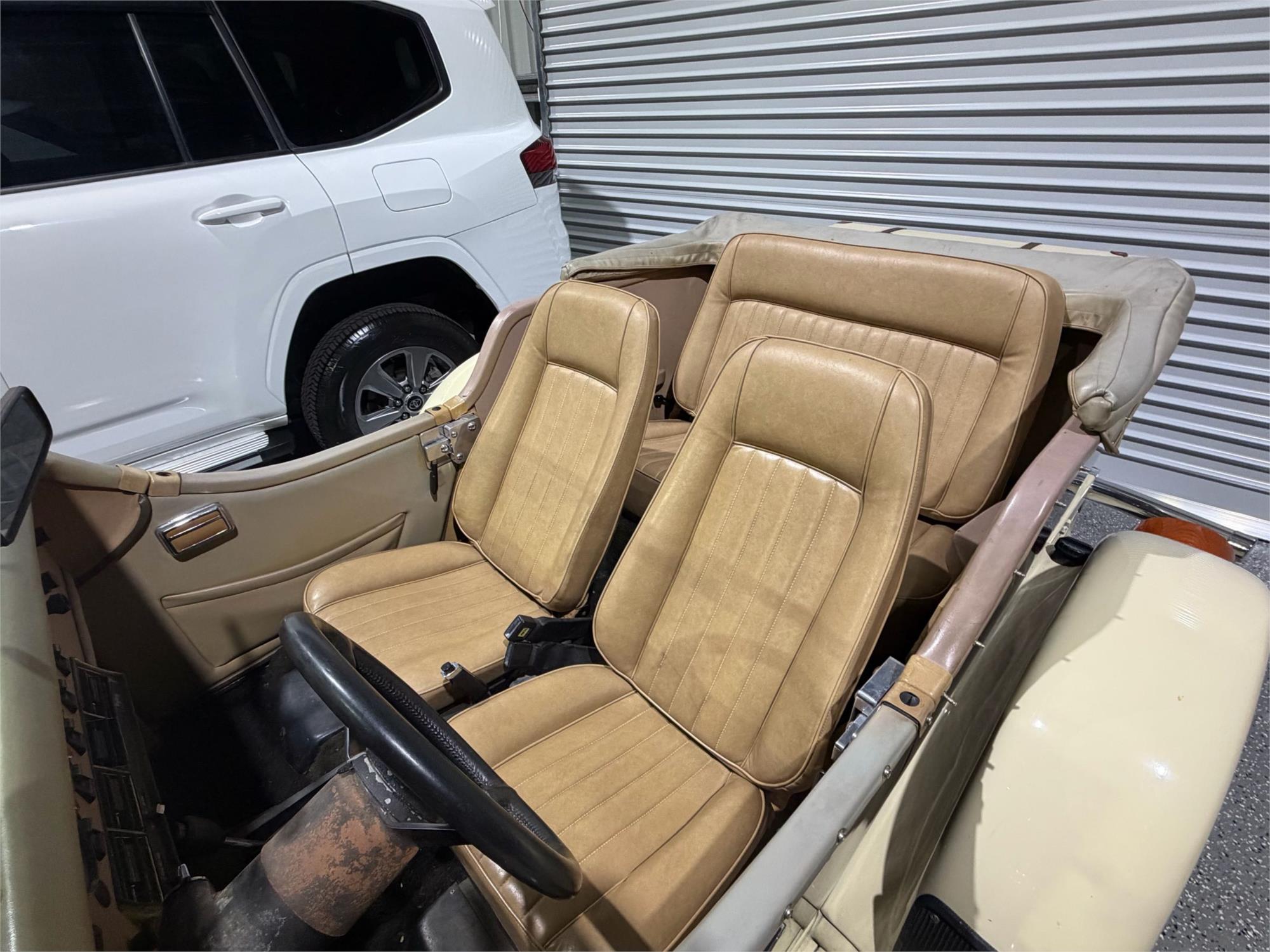 
								1976 EXCALIBUR Phaeton full									