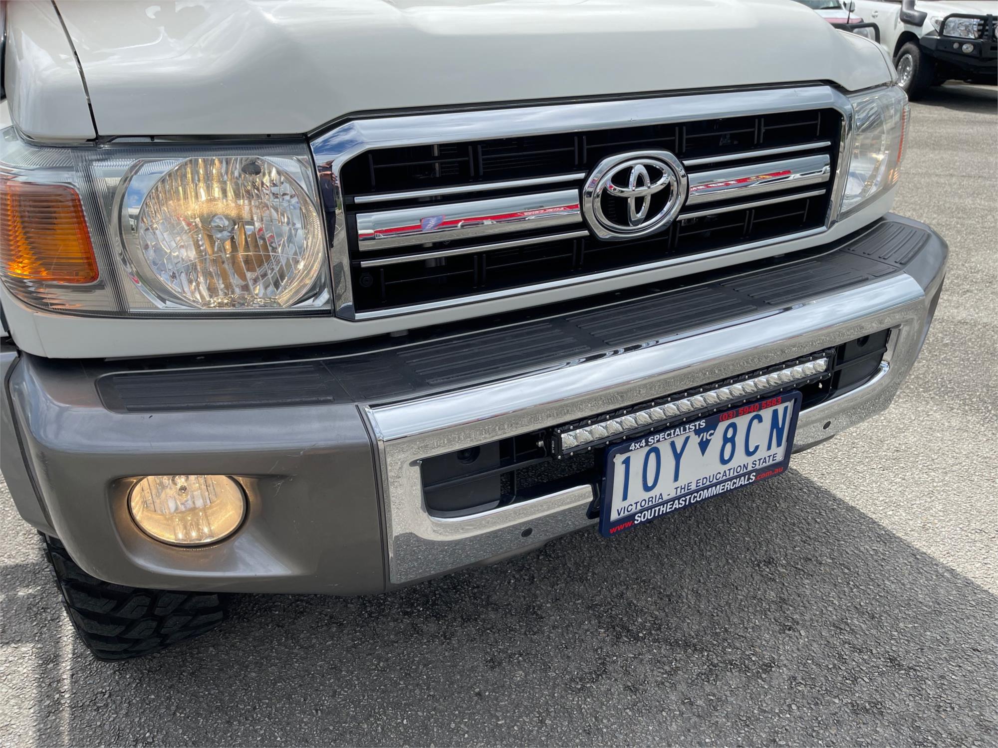 
								2018 Toyota Landcruiser GXL full									