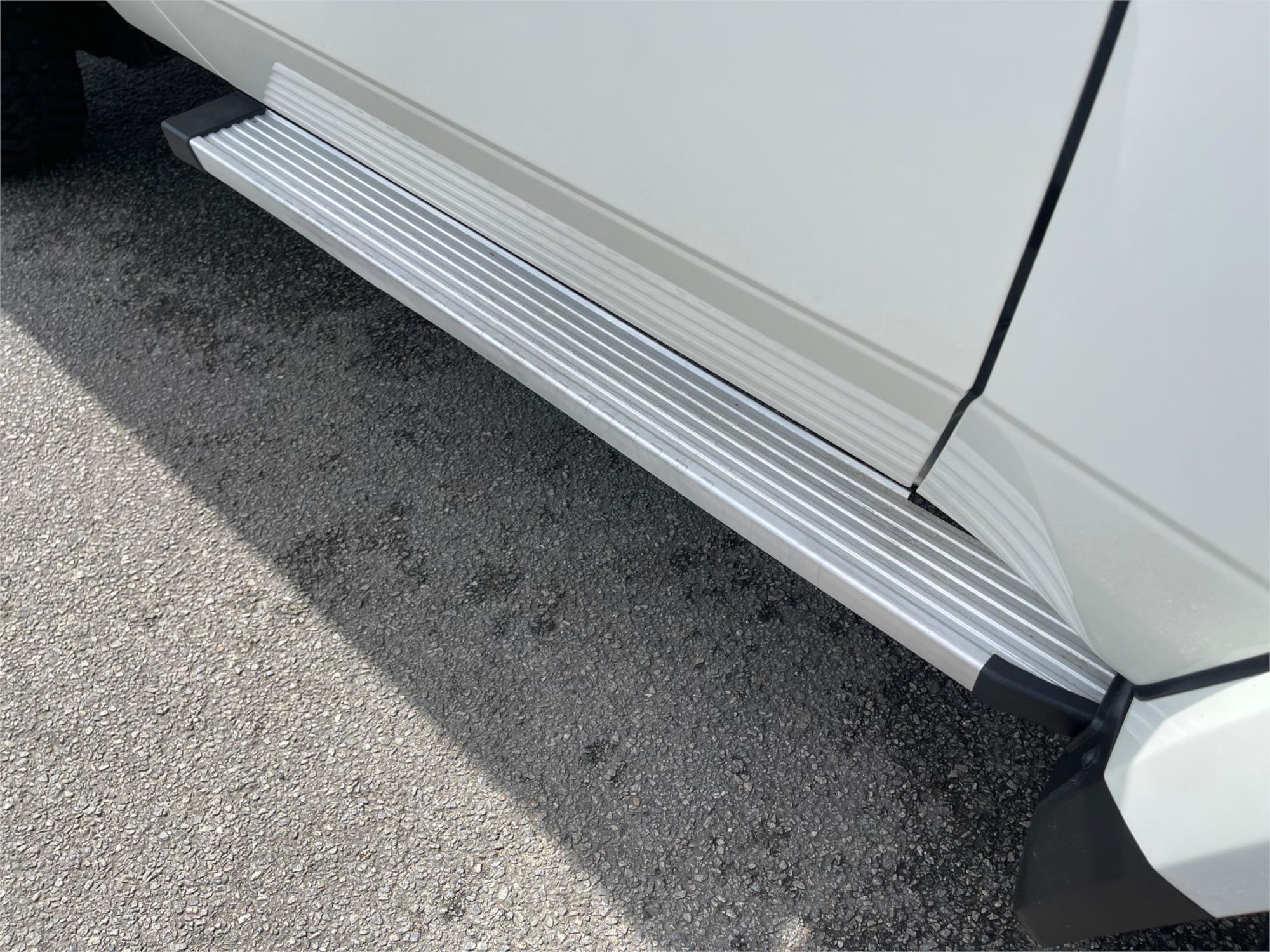 
								2018 Toyota Landcruiser GXL full									