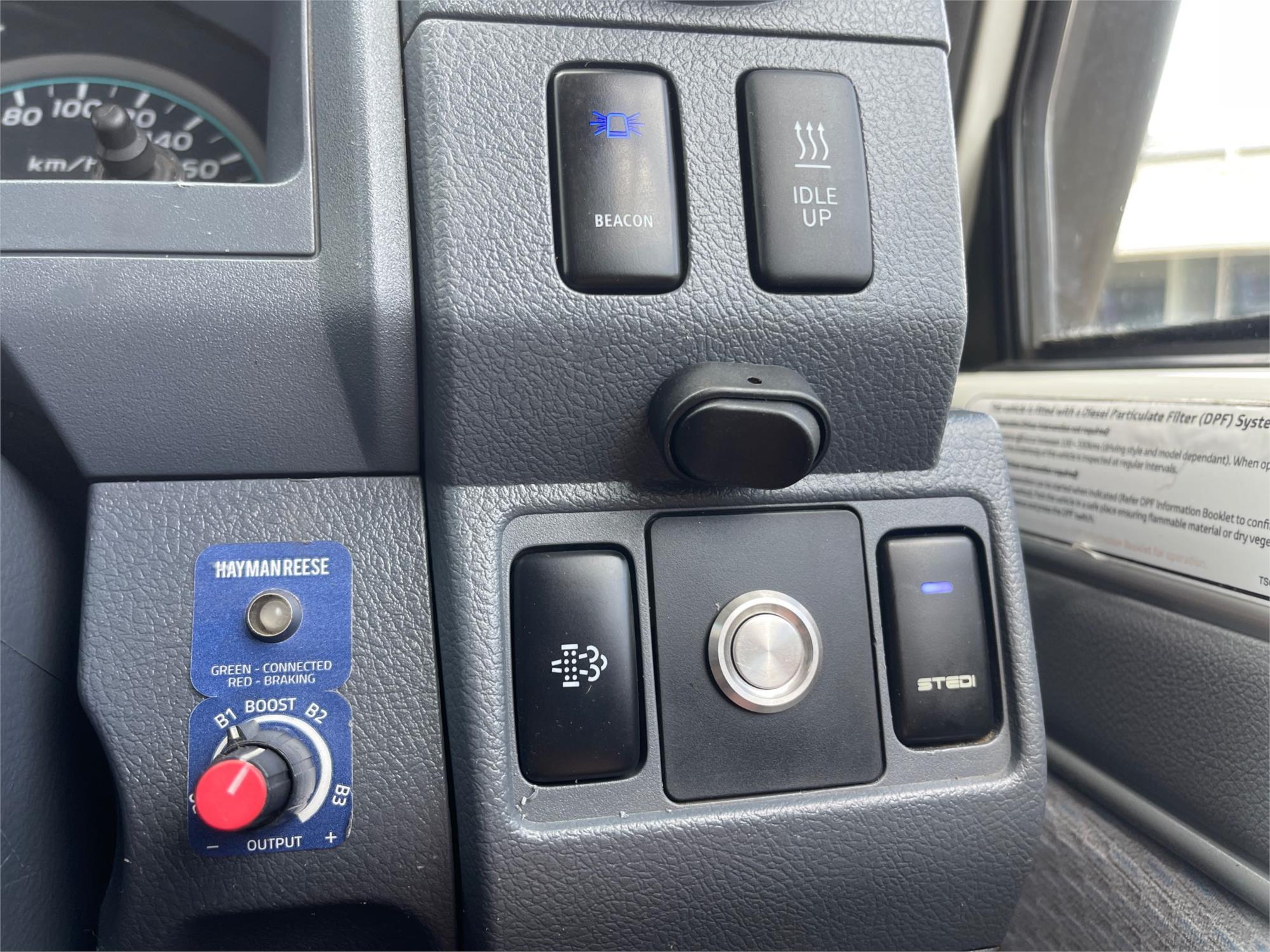
								2018 Toyota Landcruiser GXL full									