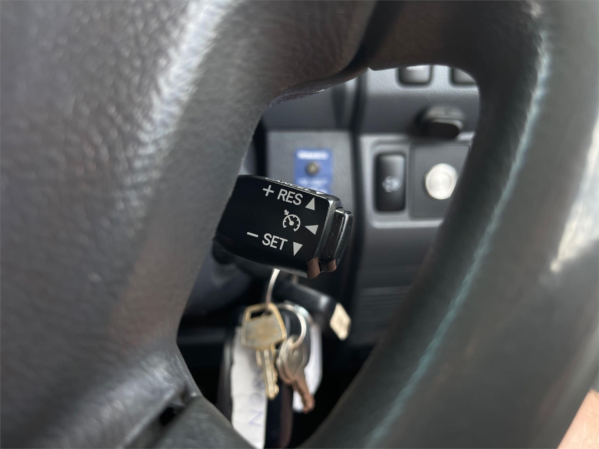 
								2018 Toyota Landcruiser GXL full									