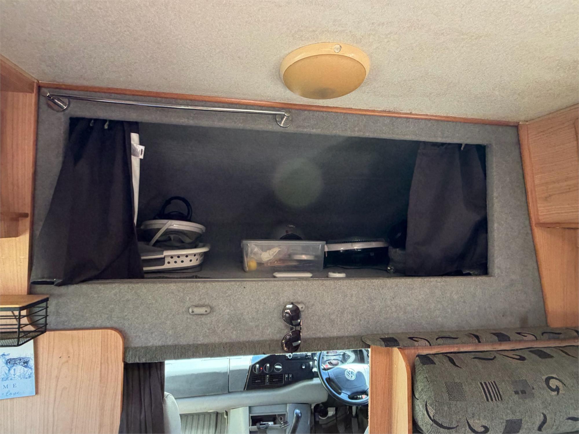 
								2006 VW LT46 full									