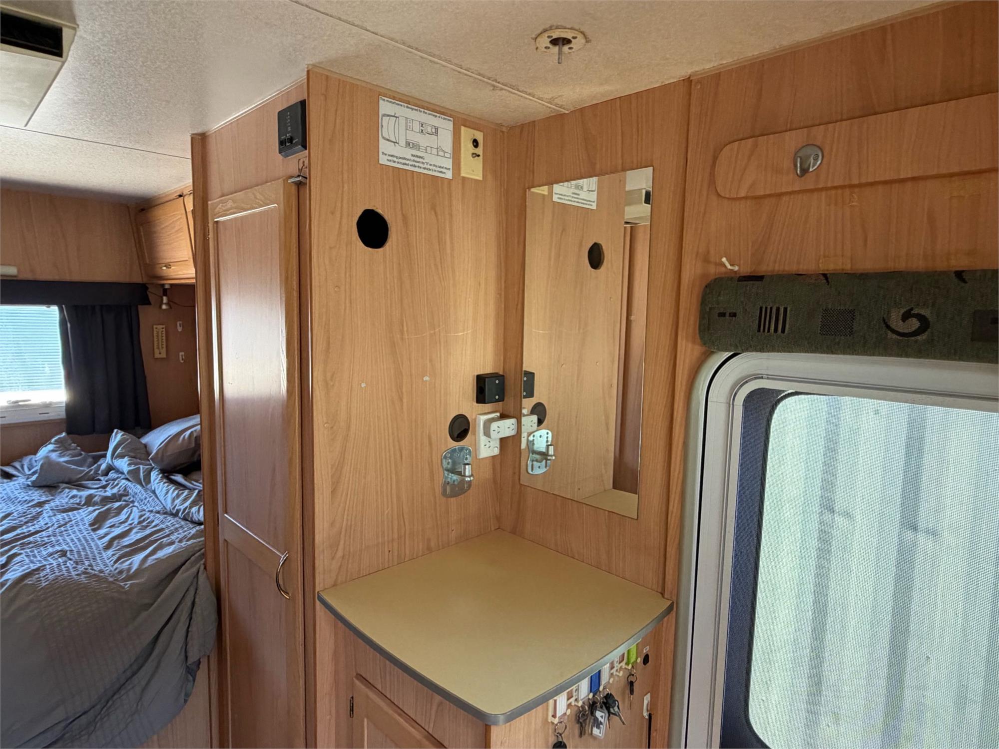 
								2006 VW LT46 full									