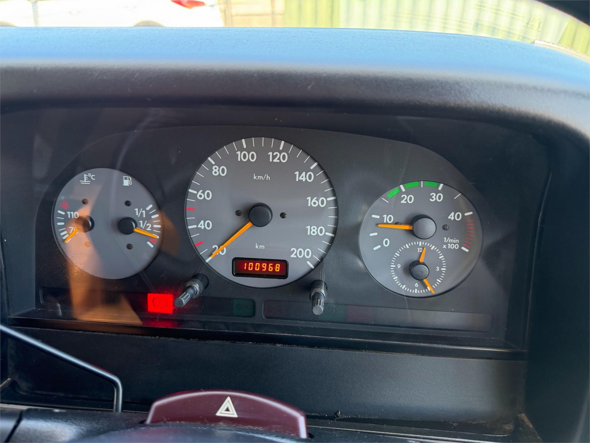 
								2006 VW LT46 full									