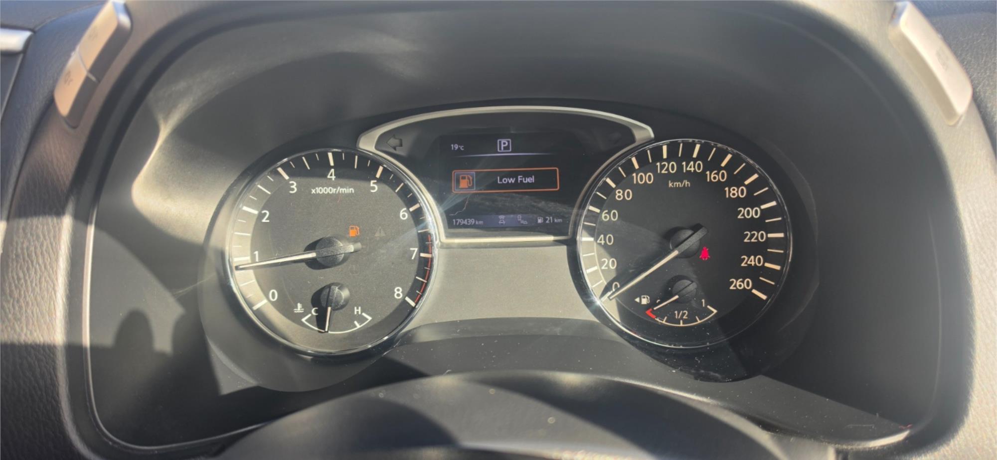 
								2017 Nissan Pathfinder ST-L full									