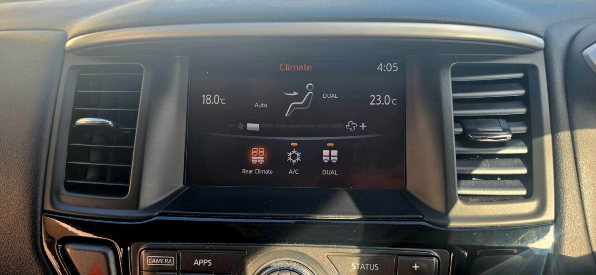
								2017 Nissan Pathfinder ST-L full									