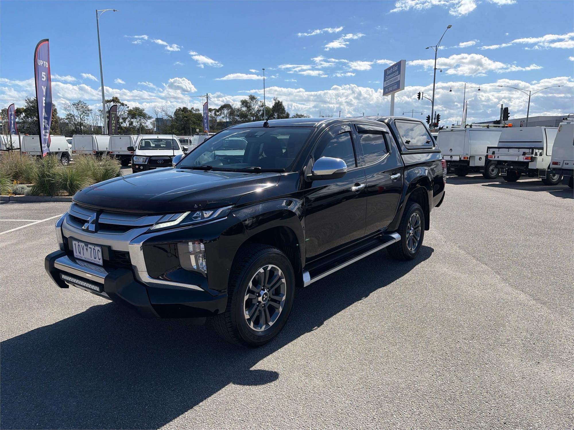 
								2019 Mitsubishi Triton GLS full									