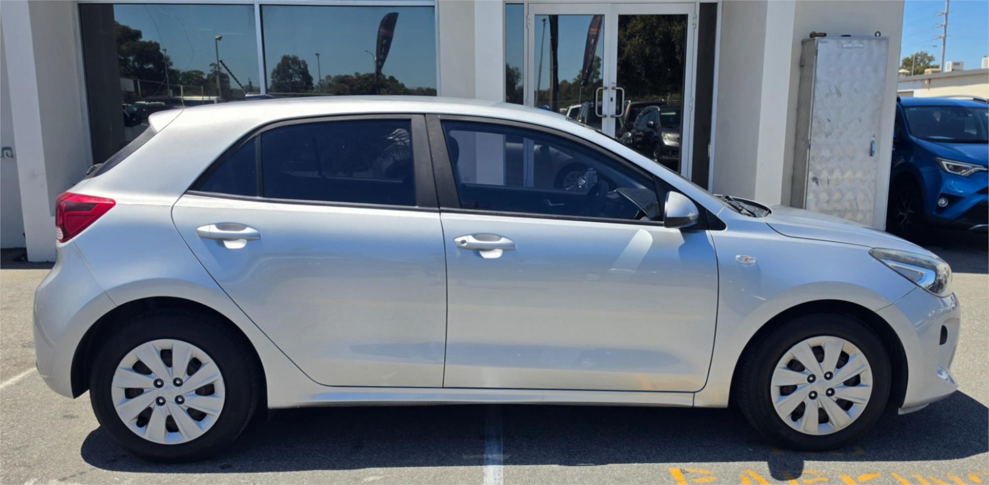 
								2018 Kia Rio S full									