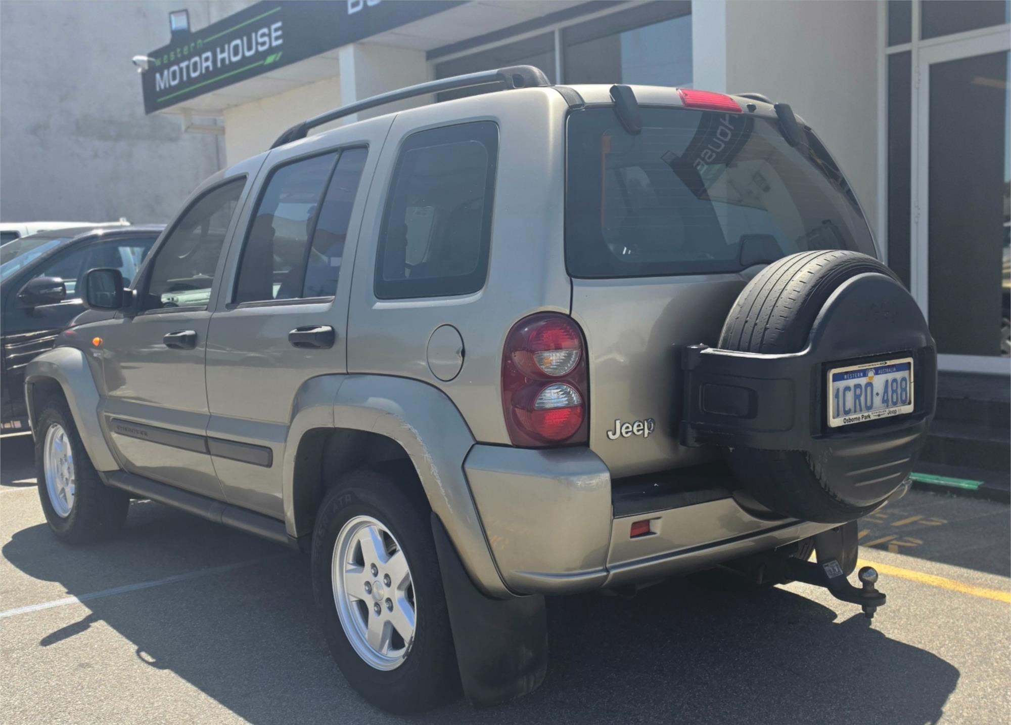 
								2007 Jeep Cherokee Sport full									
