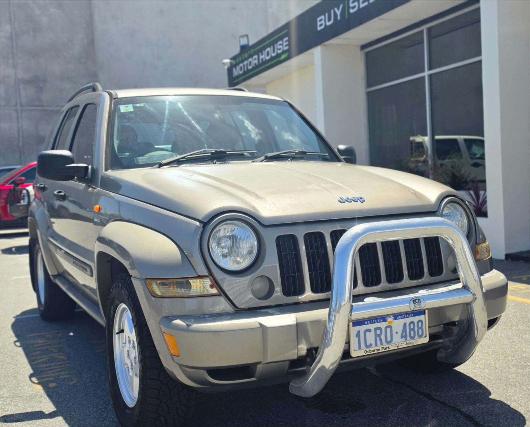 
								2007 Jeep Cherokee Sport full									