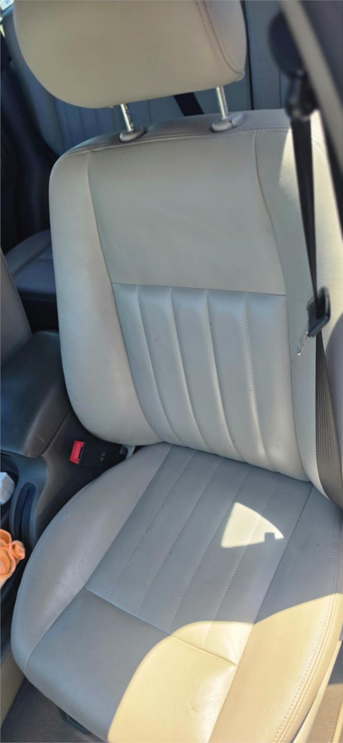 
								2007 Jeep Cherokee Sport full									